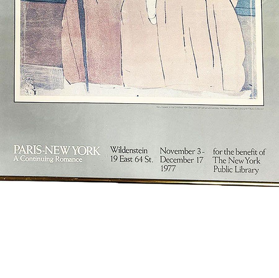 1977 Mary Cassatt In the Omnibus New York Library Art Gallery Poster, gerahmt (amerikanisch) im Angebot