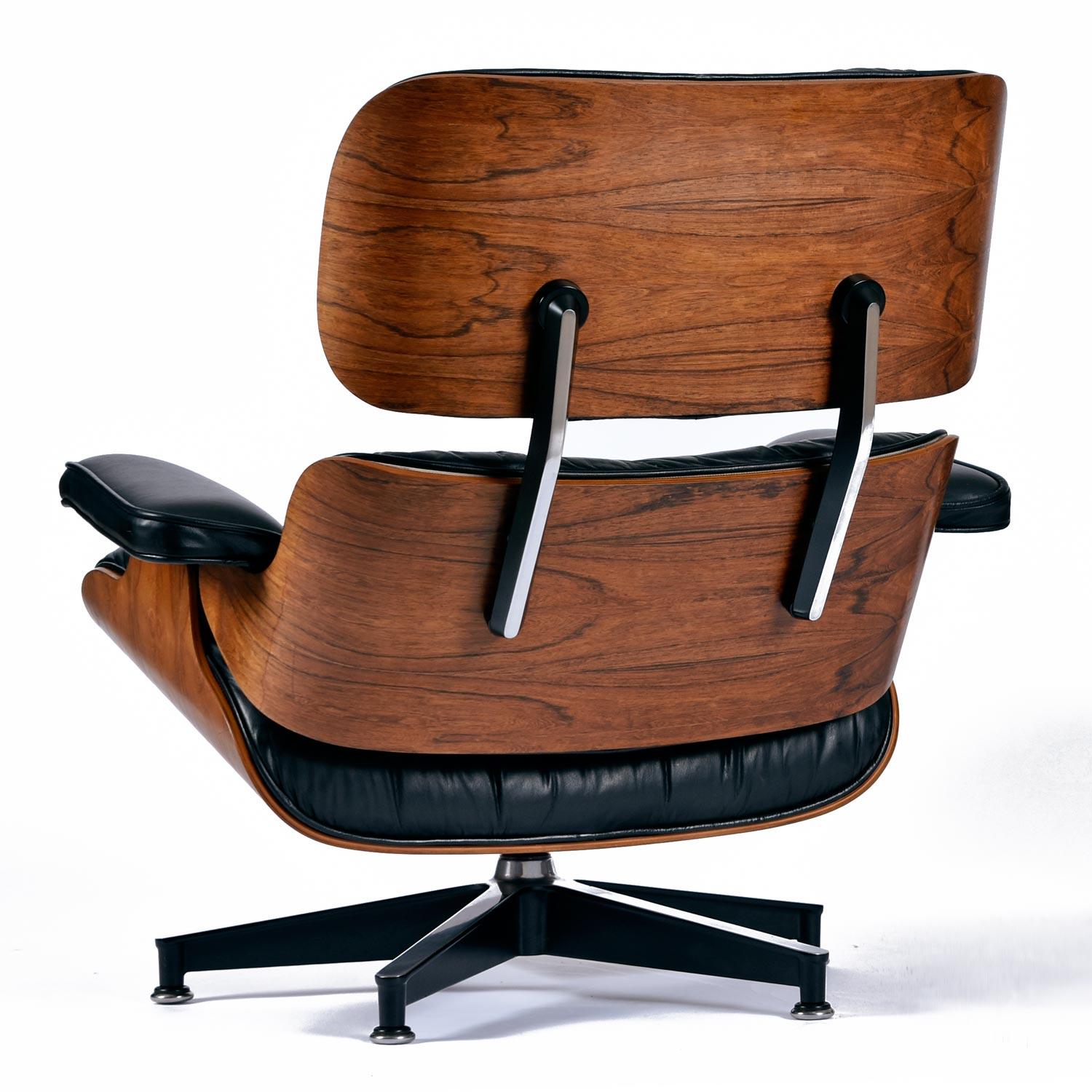 Late 20th Century 1977 Rosewood Eames Lounge Chair and Ottoman by Herman Miller in Black Leather