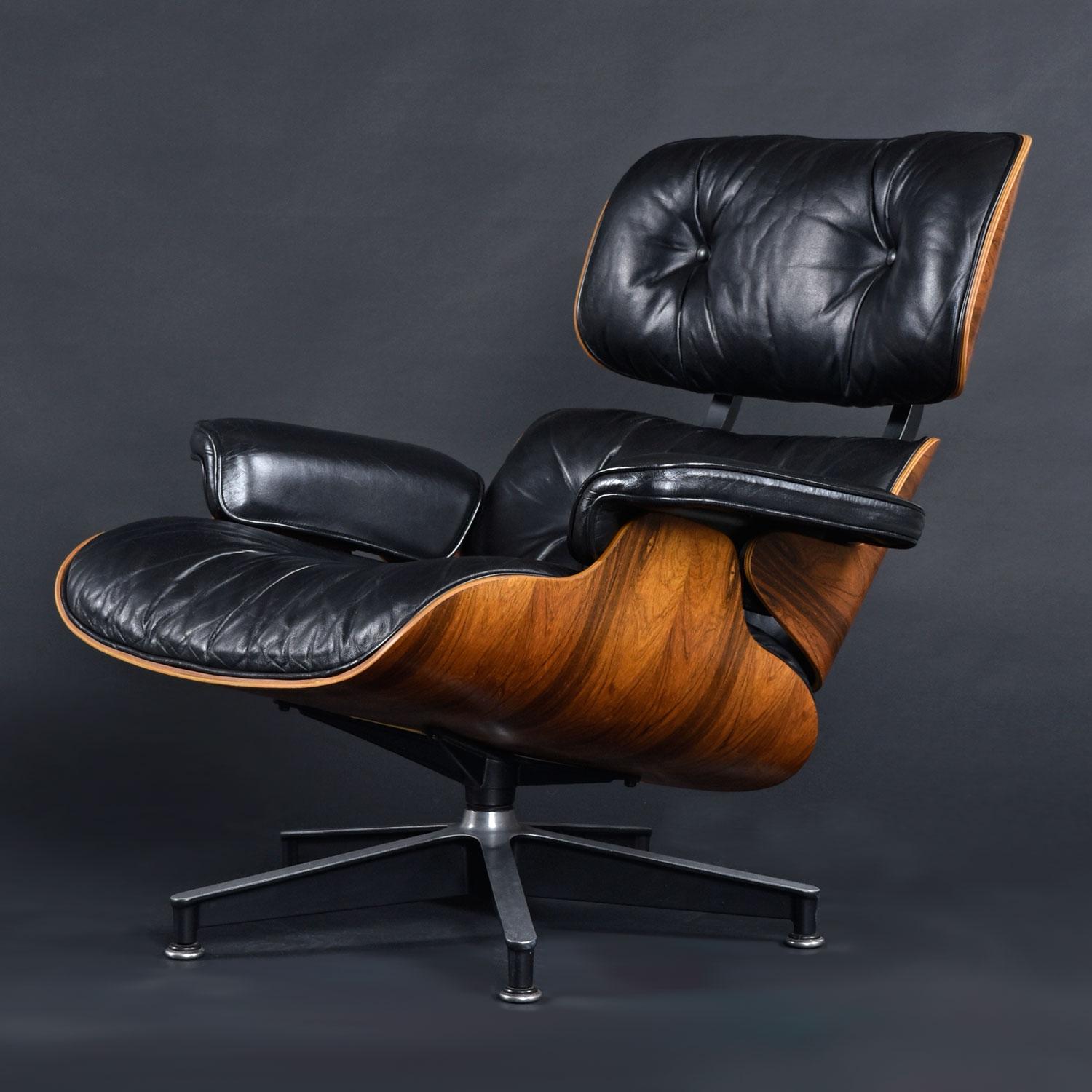 1977 Rosewood Eames Lounge Chair and Ottoman by Herman Miller in Black Leather In Good Condition In Chattanooga, TN
