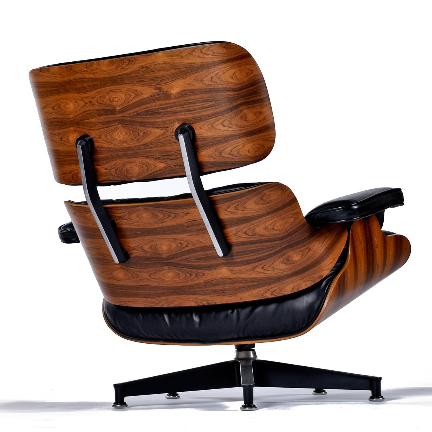 Late 20th Century 1977 Rosewood Eames Lounge Chair and Ottoman by Herman Miller in Black Leather