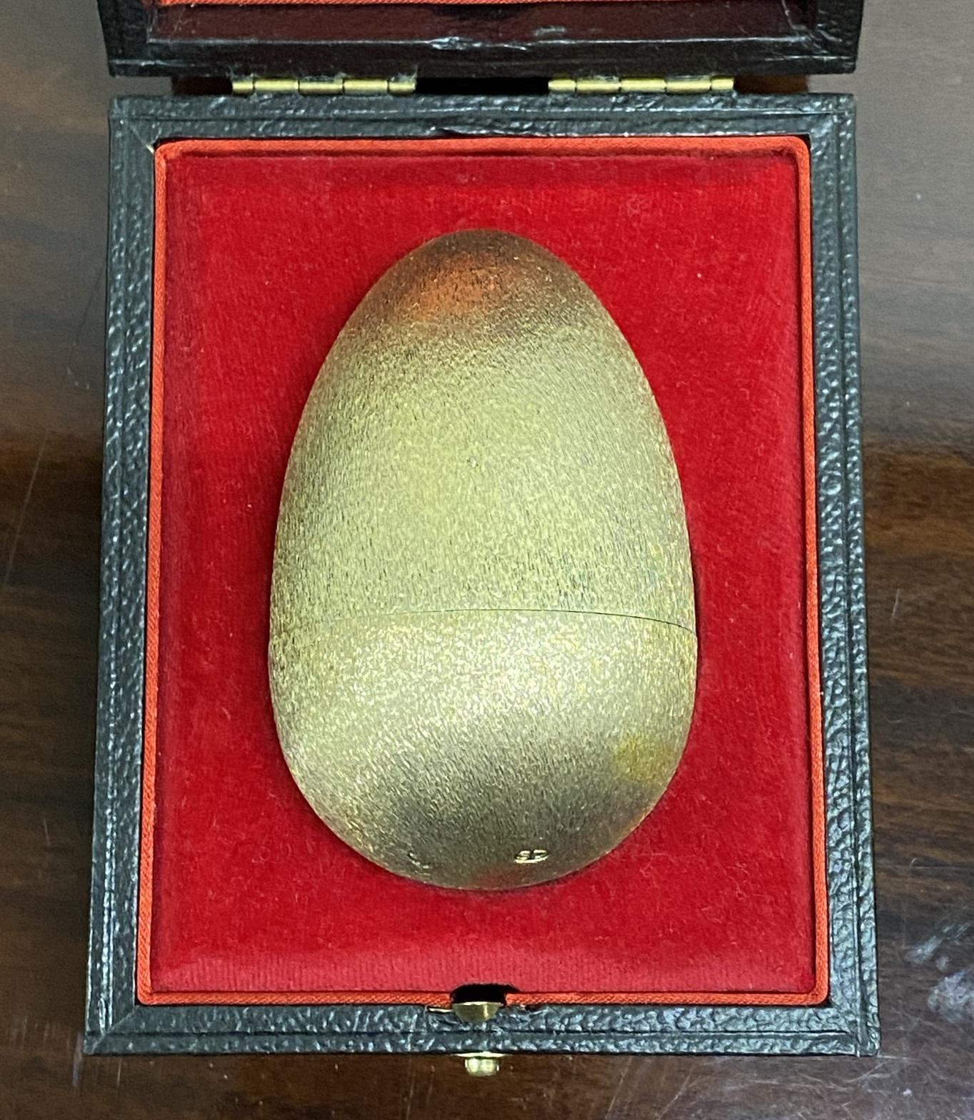 1977 Silver Jubilee Solid Sterling Silver Gold Gilt Stuart Devlin Surprise Egg For Sale 5