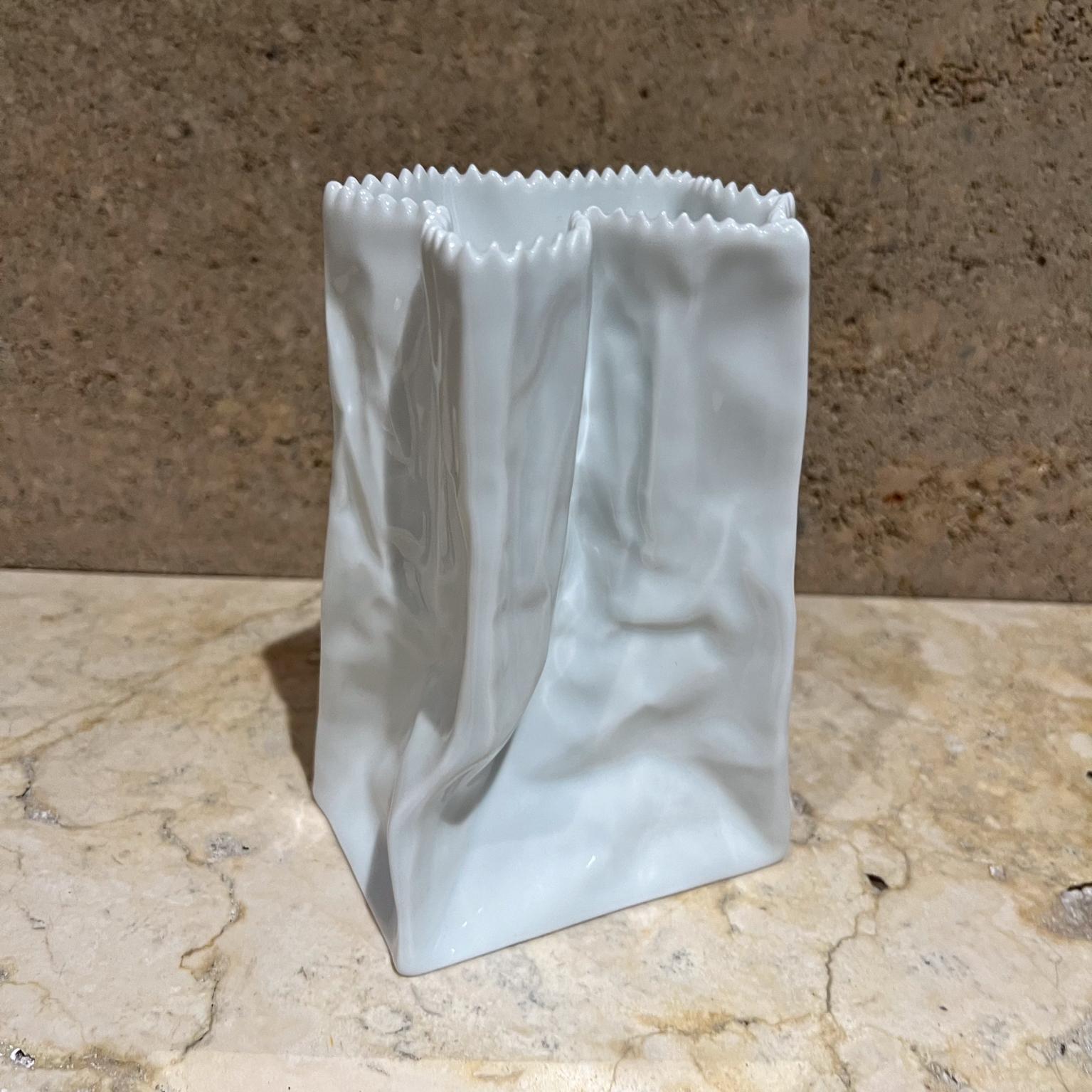 1977 Tapio Wirkkala for Rosenthal Porcelain Paper Bag Vase In Good Condition In Chula Vista, CA