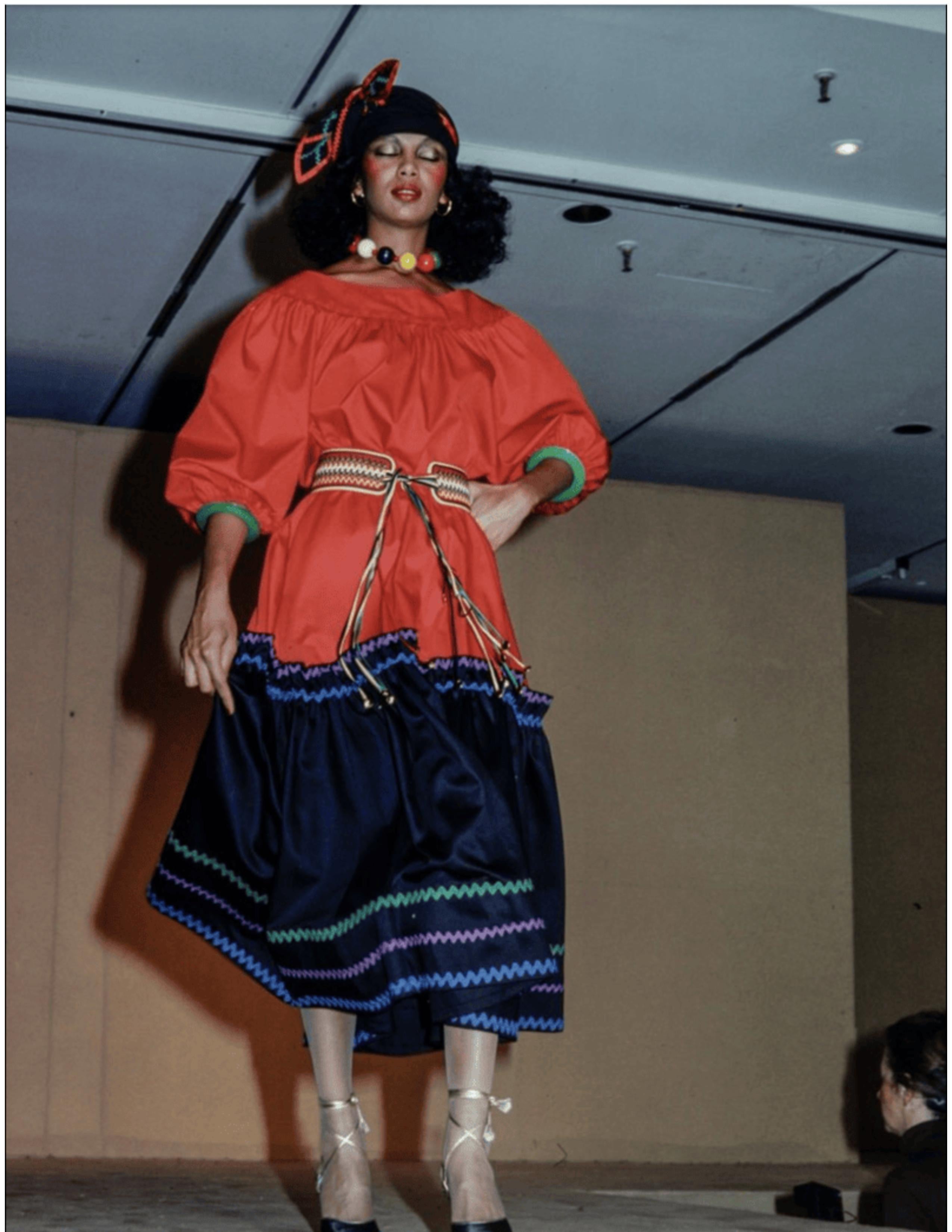 1977 YVES SAINT LAURENT RUNWAY belt with ric-rac accents, long ties and tassels For Sale 3