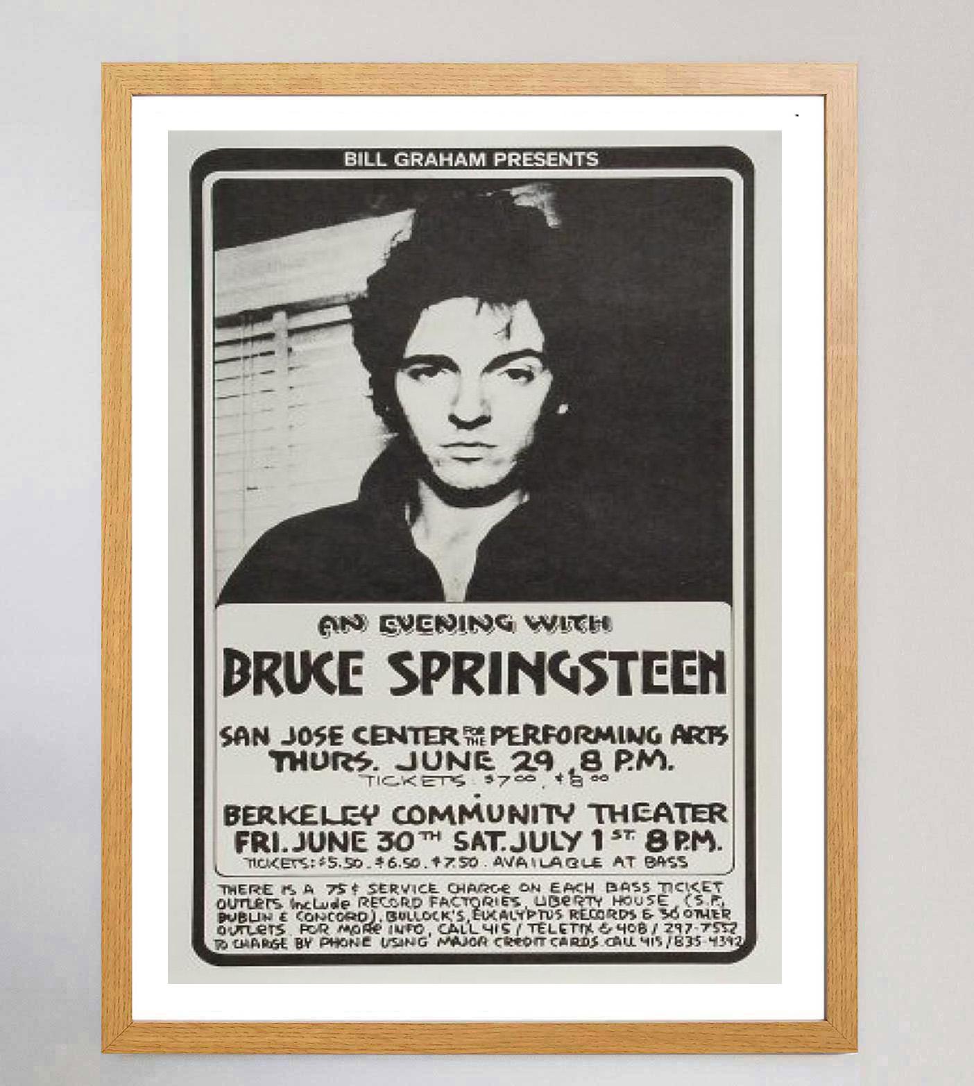 Dieses wunderschöne Plakat wurde 1978 von dem berühmten Konzertplakatkünstler Randy Tuten entworfen, um Live-Konzerte von Bruce Springsteen im San Jose Center for the Performing Arts und im Berkeley Community Center zu bewerben. Die Auftritte