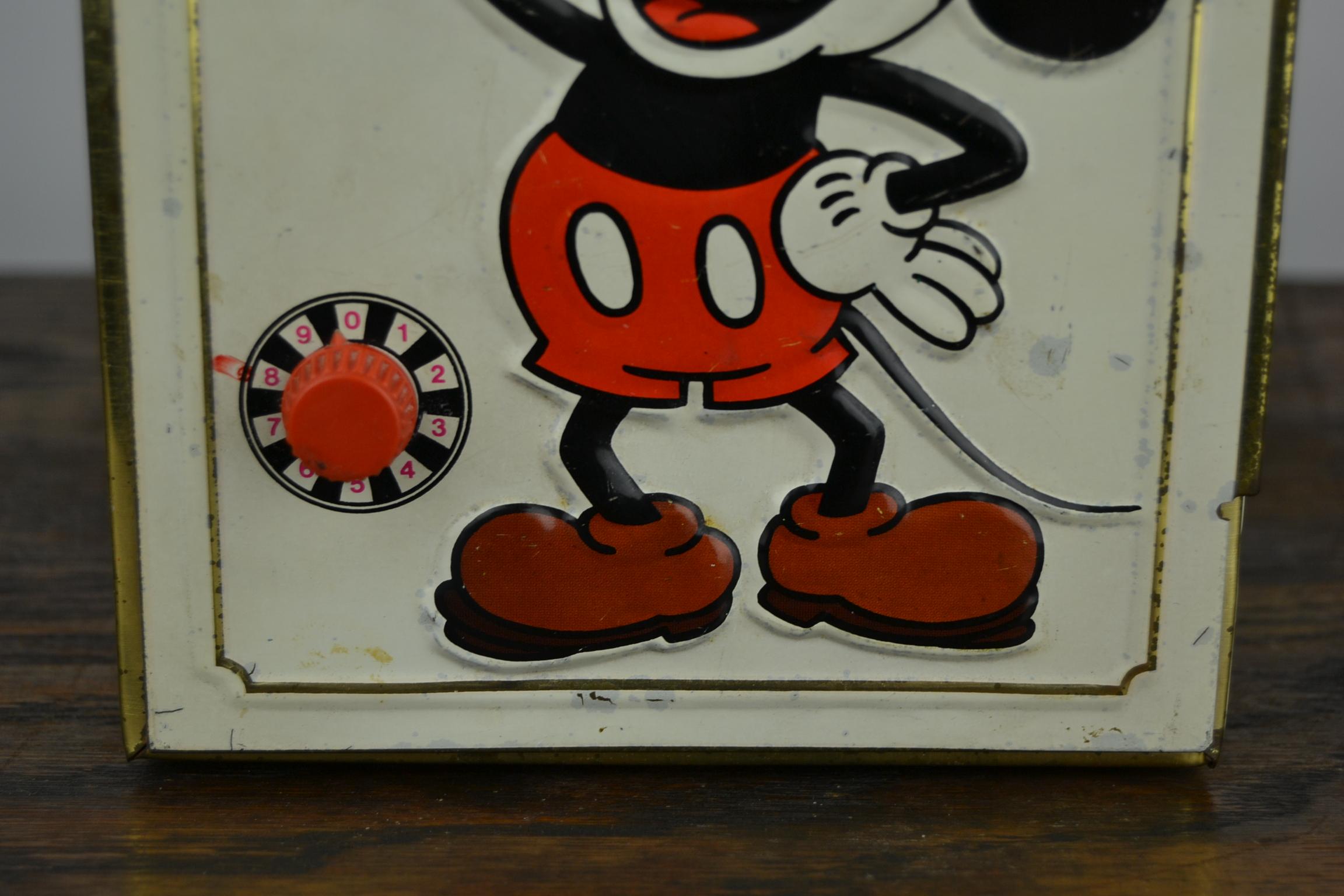 1978 Disney Mickey's Tin Coin Bank, Bank Safe Toy 4