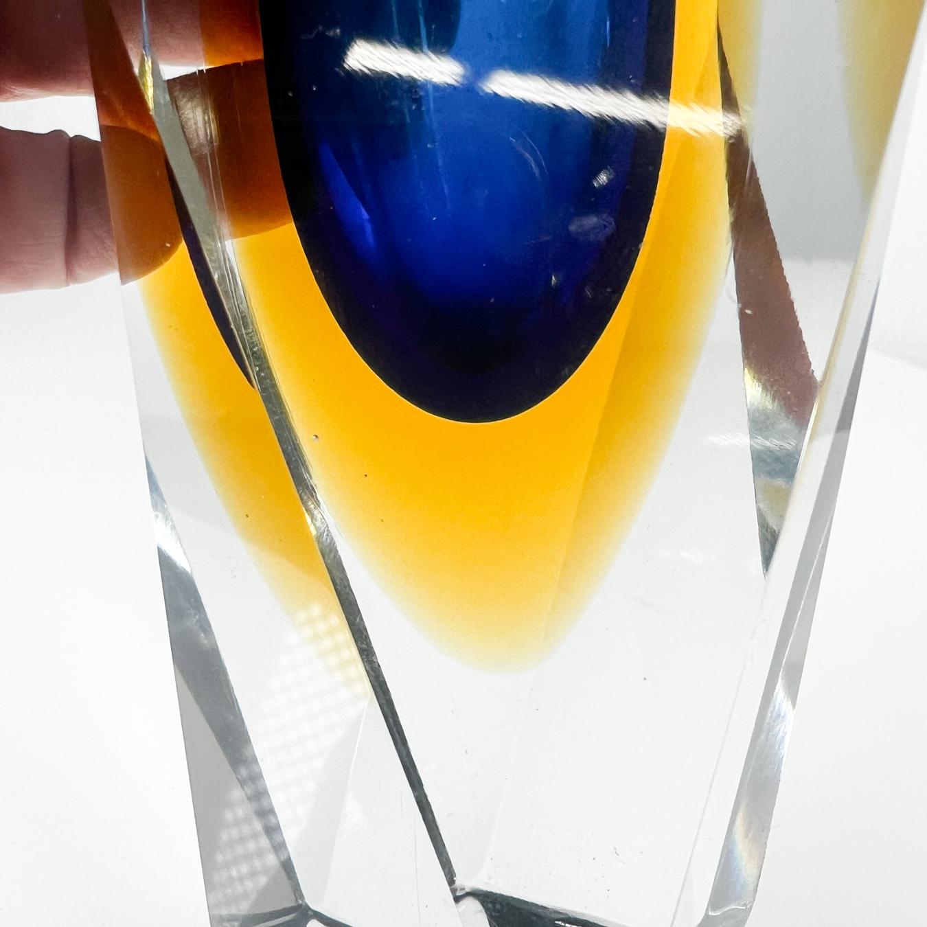 1978 Alessandro Mandruzzato Blue Faceted Art Glass Vase Murano Sommerso Italy For Sale 7