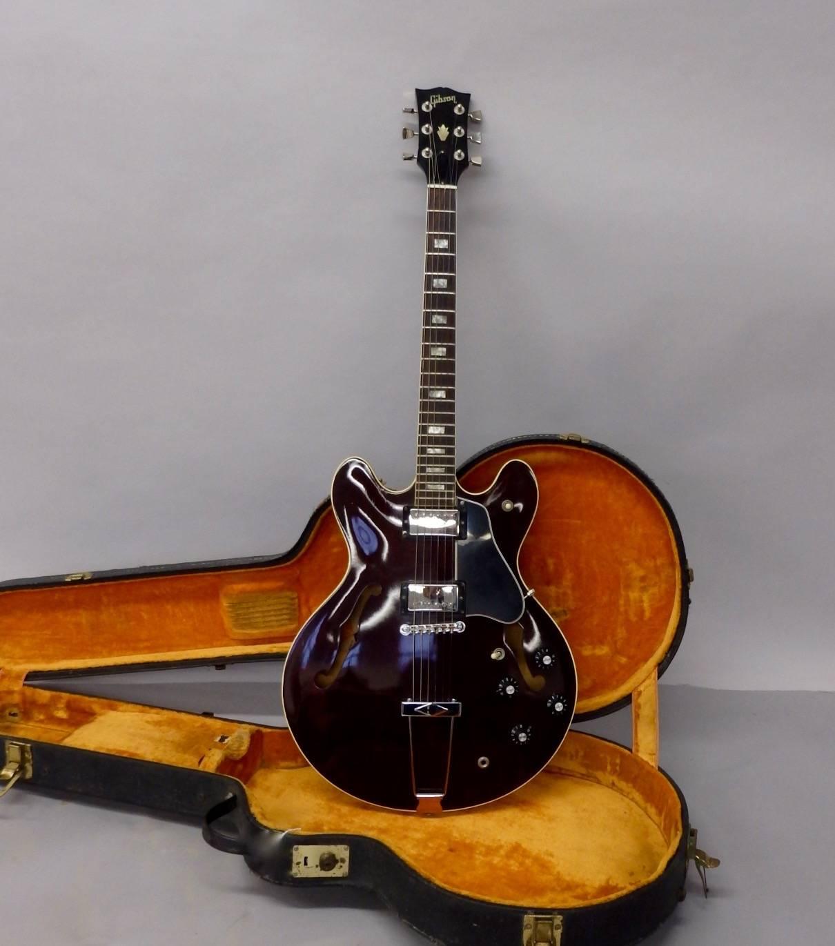 Aus der Langzeitlagerung. Sehr originelle Gibson ES 335-TD  Gitarre. Td Modell ist mit Gibson 