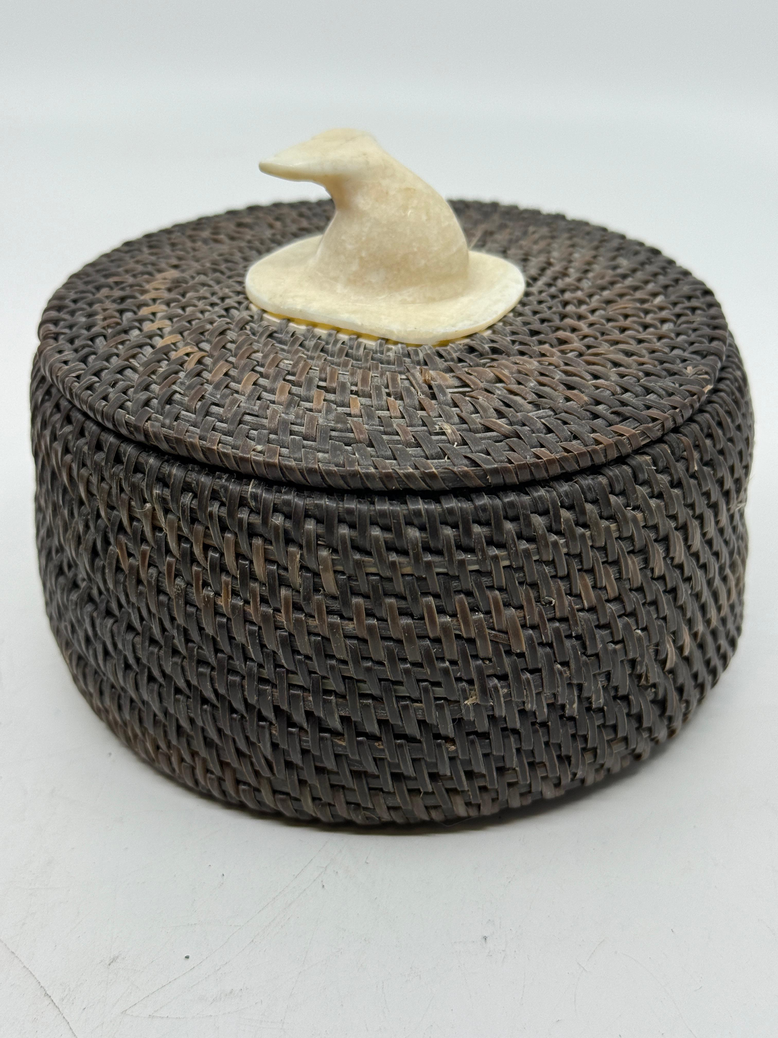 Hand-Crafted 1978 Inuit Joe Sikvayugak Baleen and Carved Bone Basket For Sale