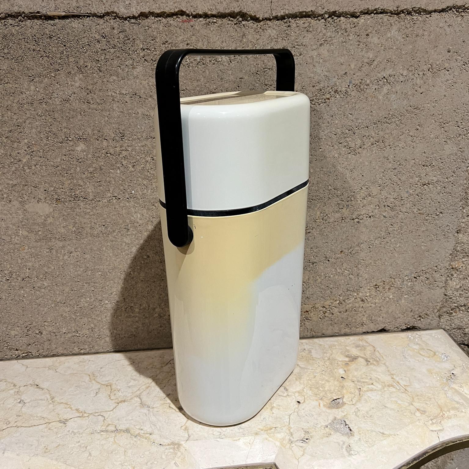 1978 MoMA BYOB Wein Caddy Carrier Kühler Richard Carlson Décor (Moderne der Mitte des Jahrhunderts) im Angebot