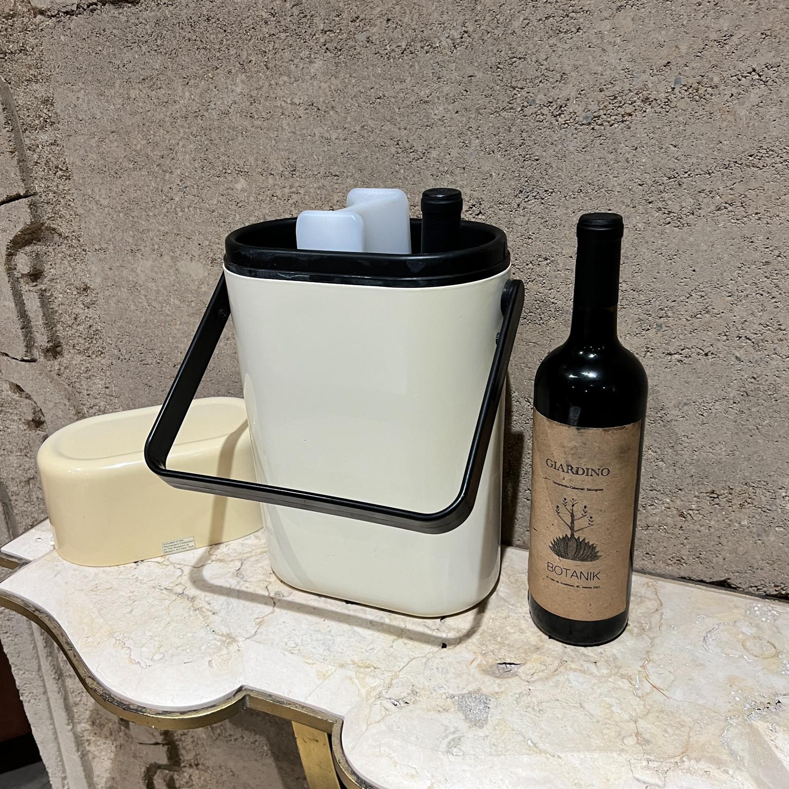 1978 MoMA BYOB Wein Caddy Carrier Kühler Richard Carlson Décor im Angebot 2