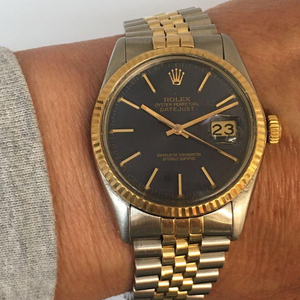 1978 ROLEX MEN'S DATEJUST 16013 Two Tone Quick Set Wristwatch Box All Factory In Good Condition For Sale In Santa Monica, CA