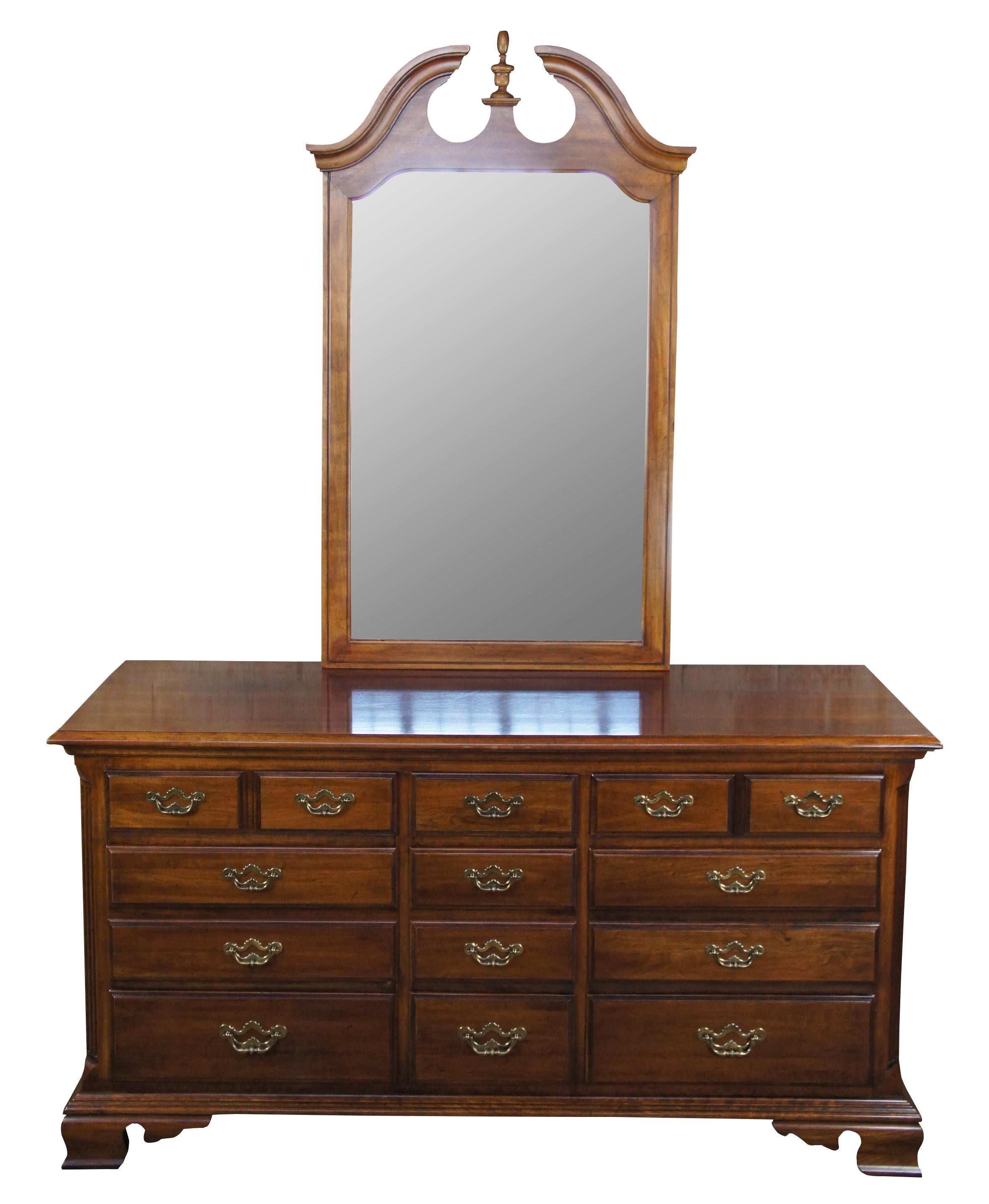 vintage thomasville dresser with mirror