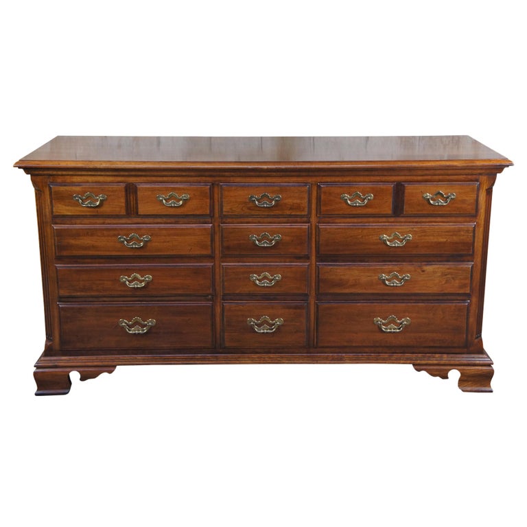 1978 Vintage Thomasville Georgian Style Traditional Cherry Triple Dresser  Mirror