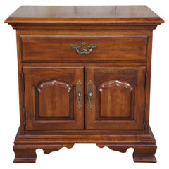 Used 1978 Vtg Thomasville Traditional Georgian Cherry Bedside Nightstand Side Table