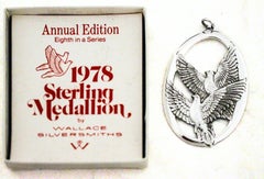 1978 Wallace Silversmiths Sterling Christmas Medallion