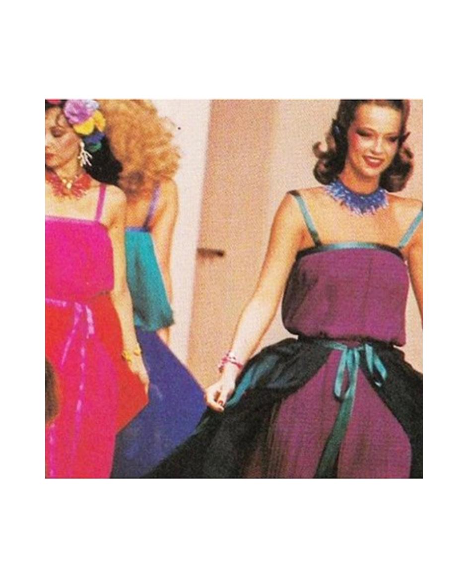 1978 Yves Saint Laurent Rive Gauche Pleated Tricolor Tiered Chiffon Gown For Sale 3
