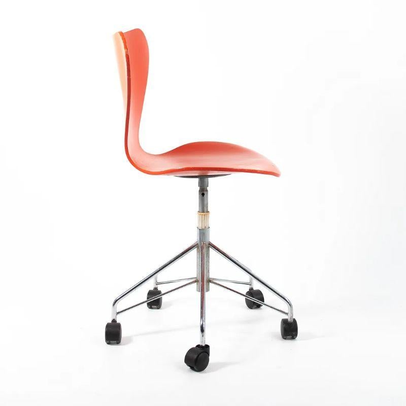 1979 Arne Jacobsen for Fritz Hansen Model 3117 Adjustable Desk Chair For Sale 1