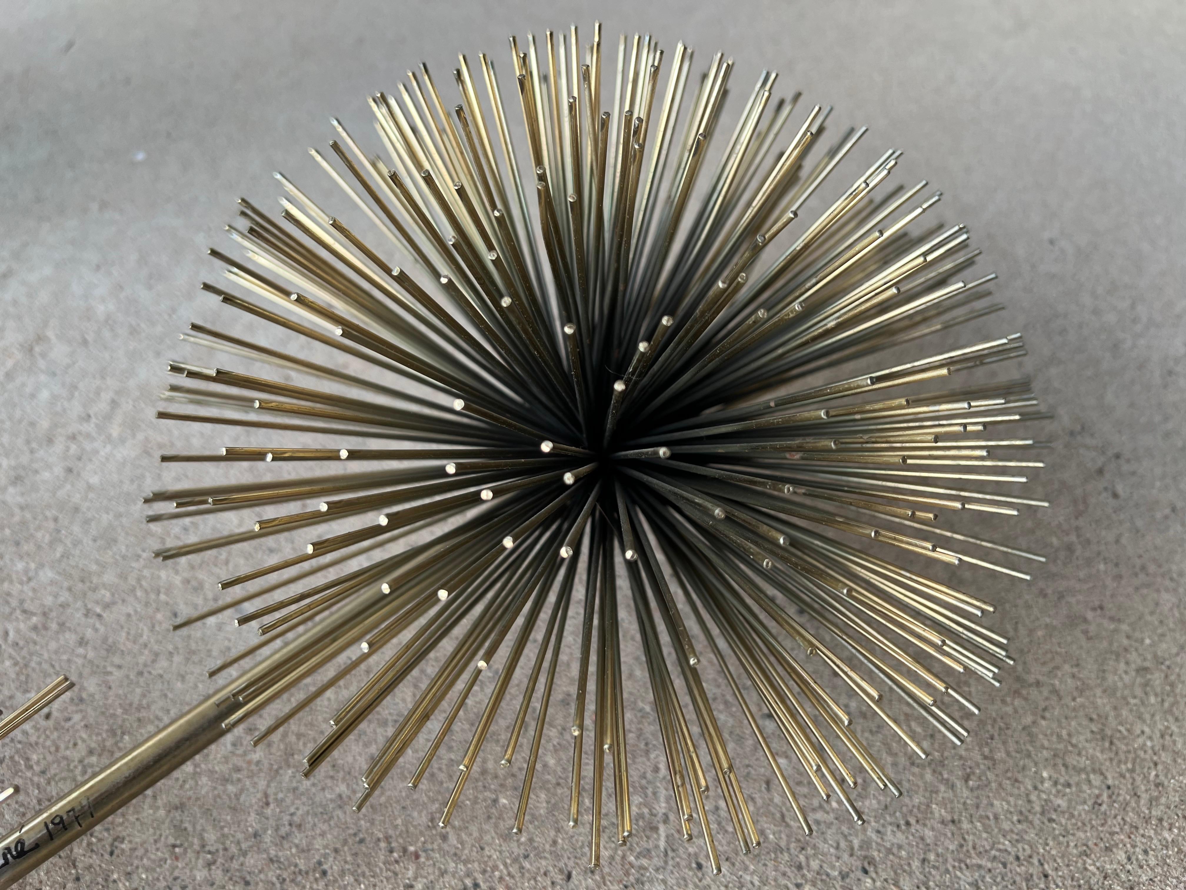 1979 A.C. Jeré brass dandelion, pom pom ou sea urchin wall art sculpture en vente 6