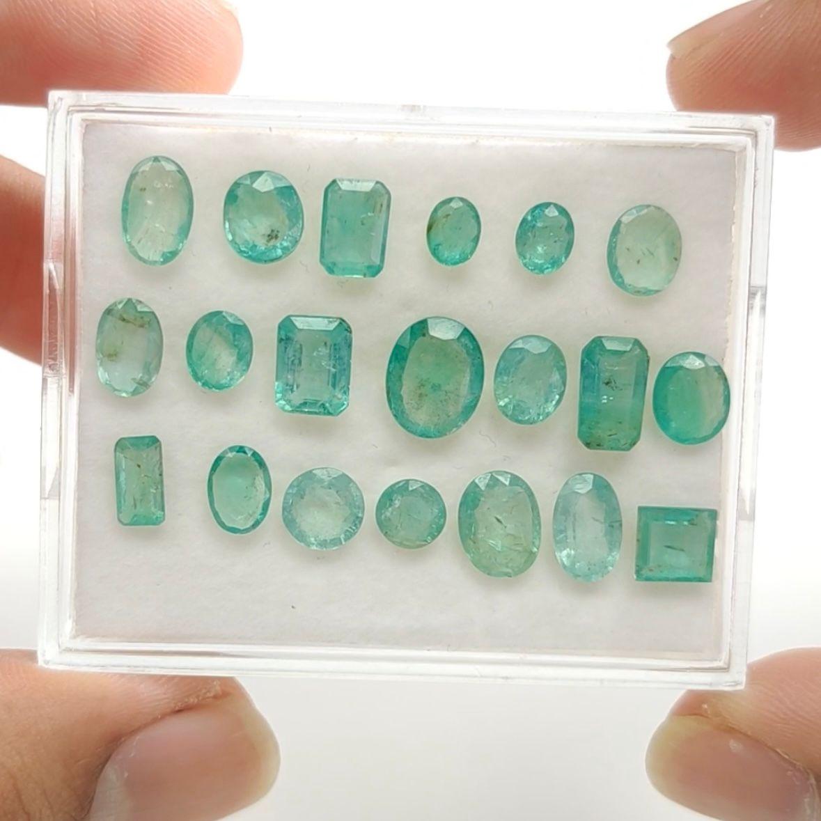 19.79 Karat gemischt geschliffener sambischer Smaragd Lot im Zustand „Neu“ im Angebot in Bangkok, TH