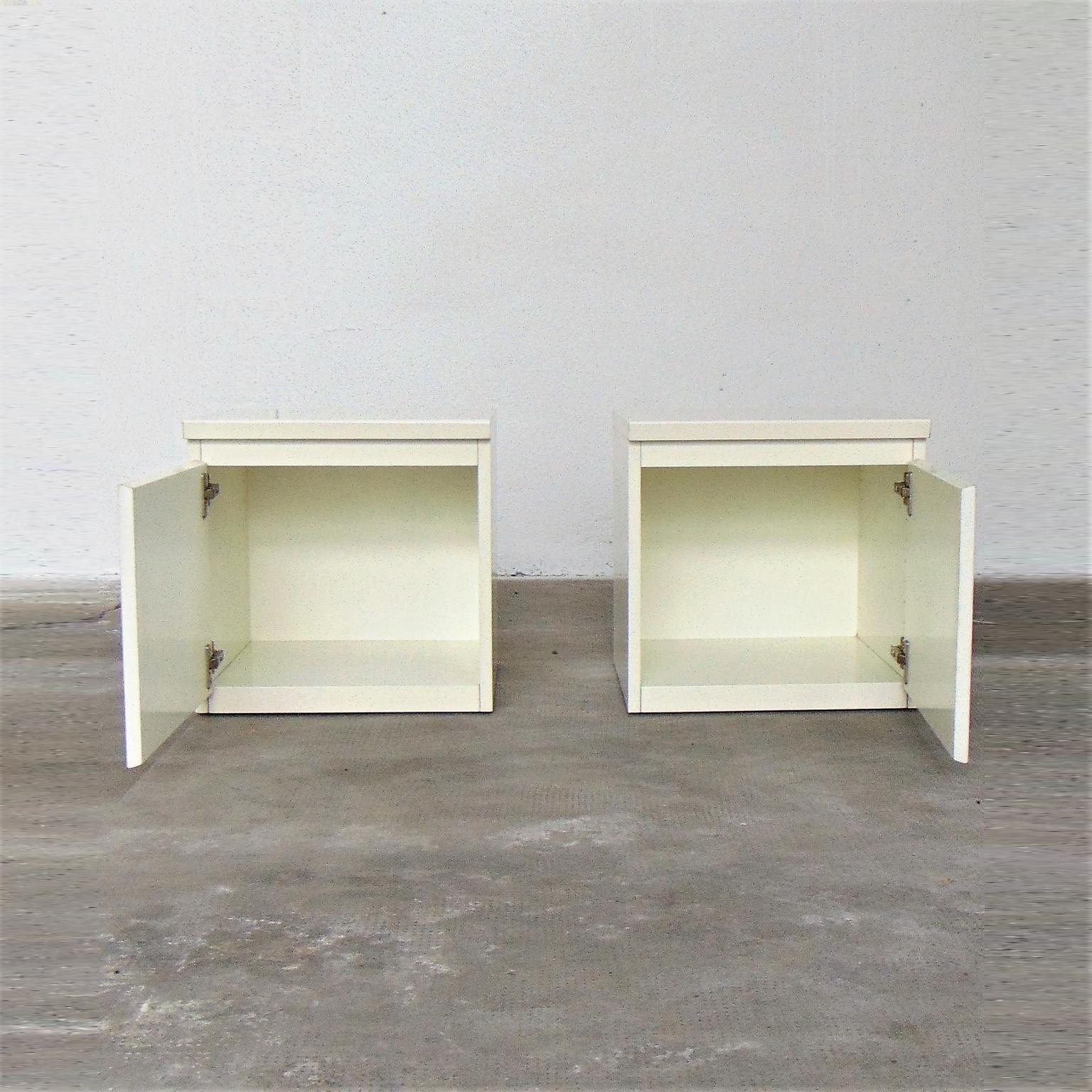 Italian 1979 Claudio Salocchi Two Low Cabinets in White Lacquer by Sormani, Italy For Sale