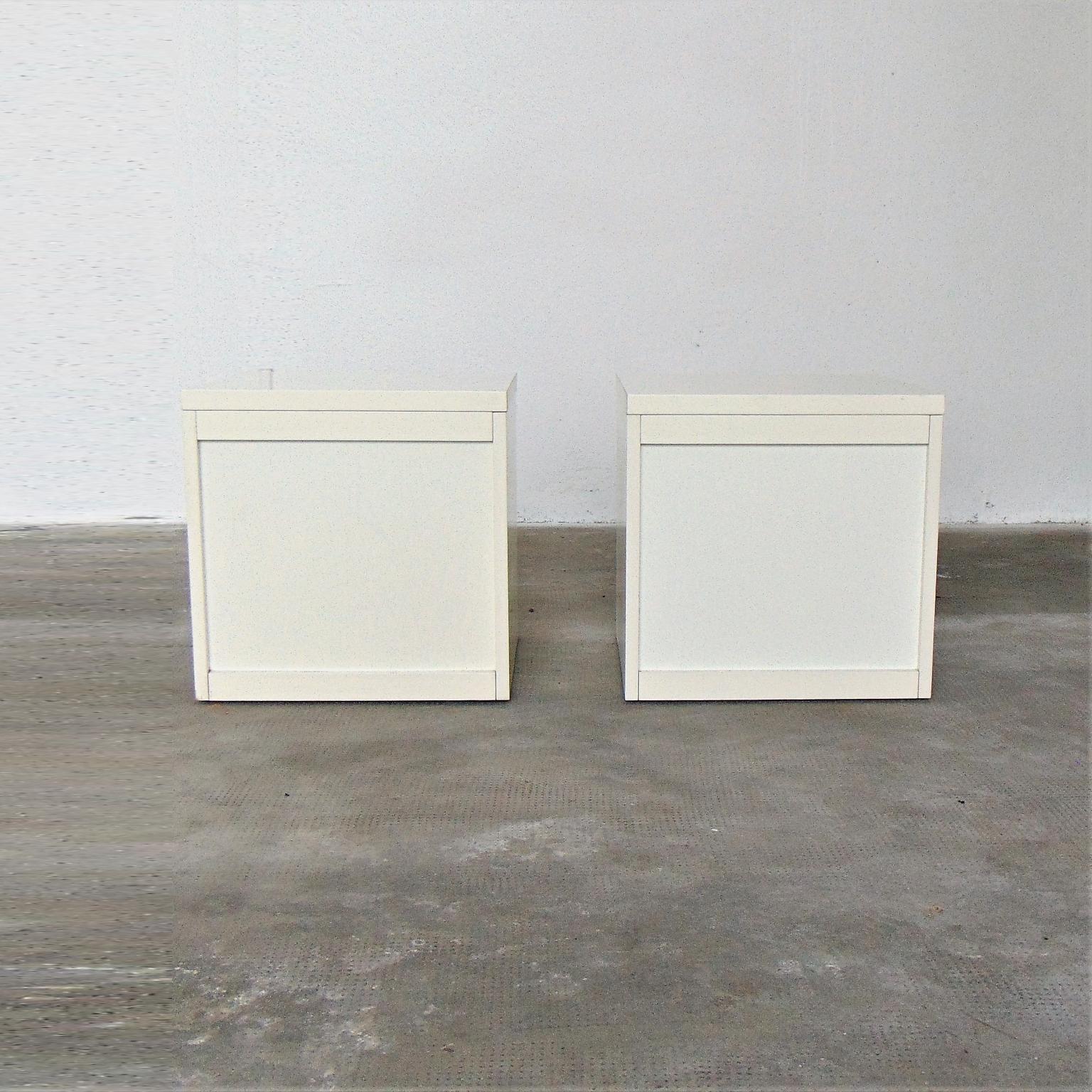 Late 20th Century 1979 Claudio Salocchi Two Low Cabinets in White Lacquer by Sormani, Italy For Sale