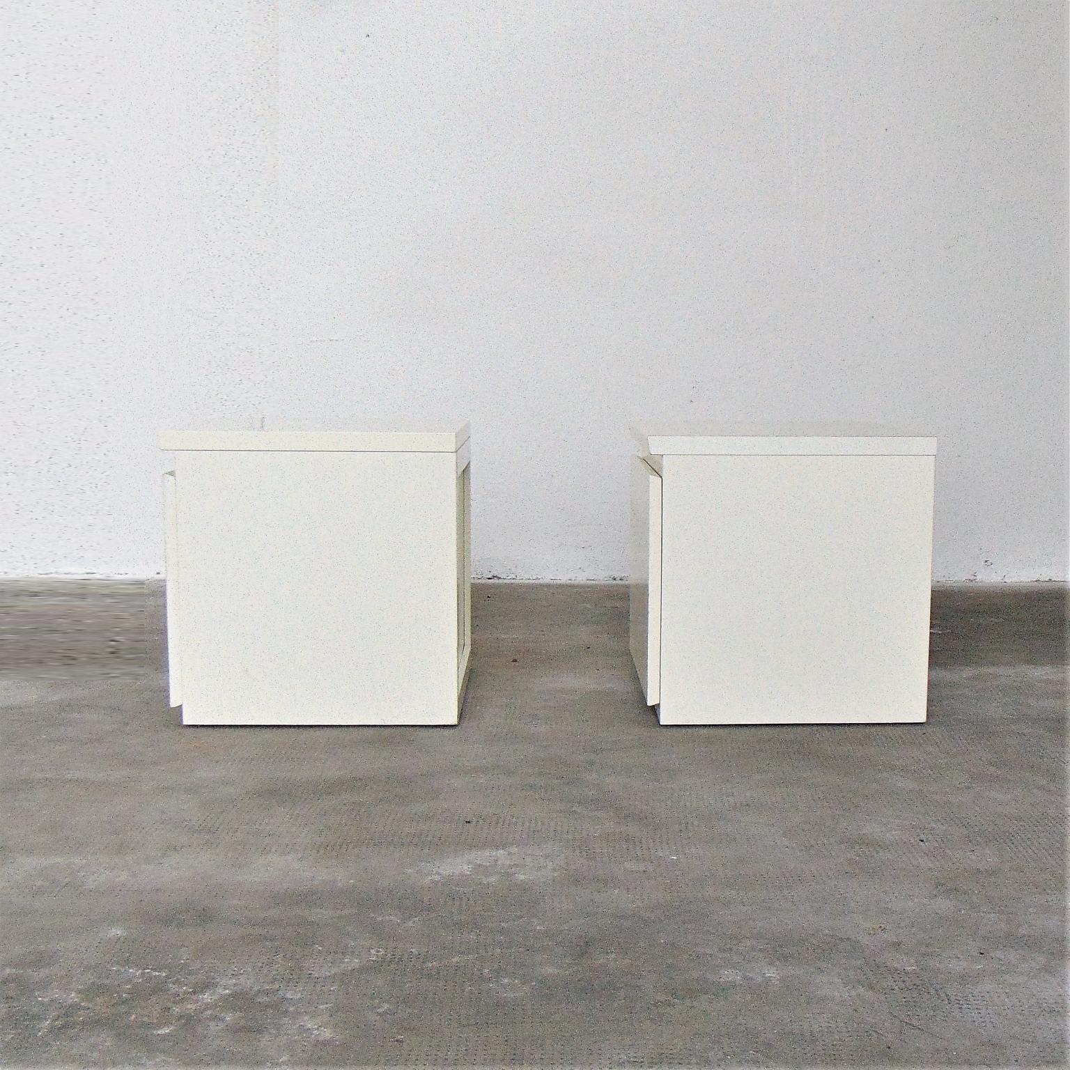 1979 Claudio Salocchi Two Low Cabinets in White Lacquer by Sormani, Italy For Sale 1