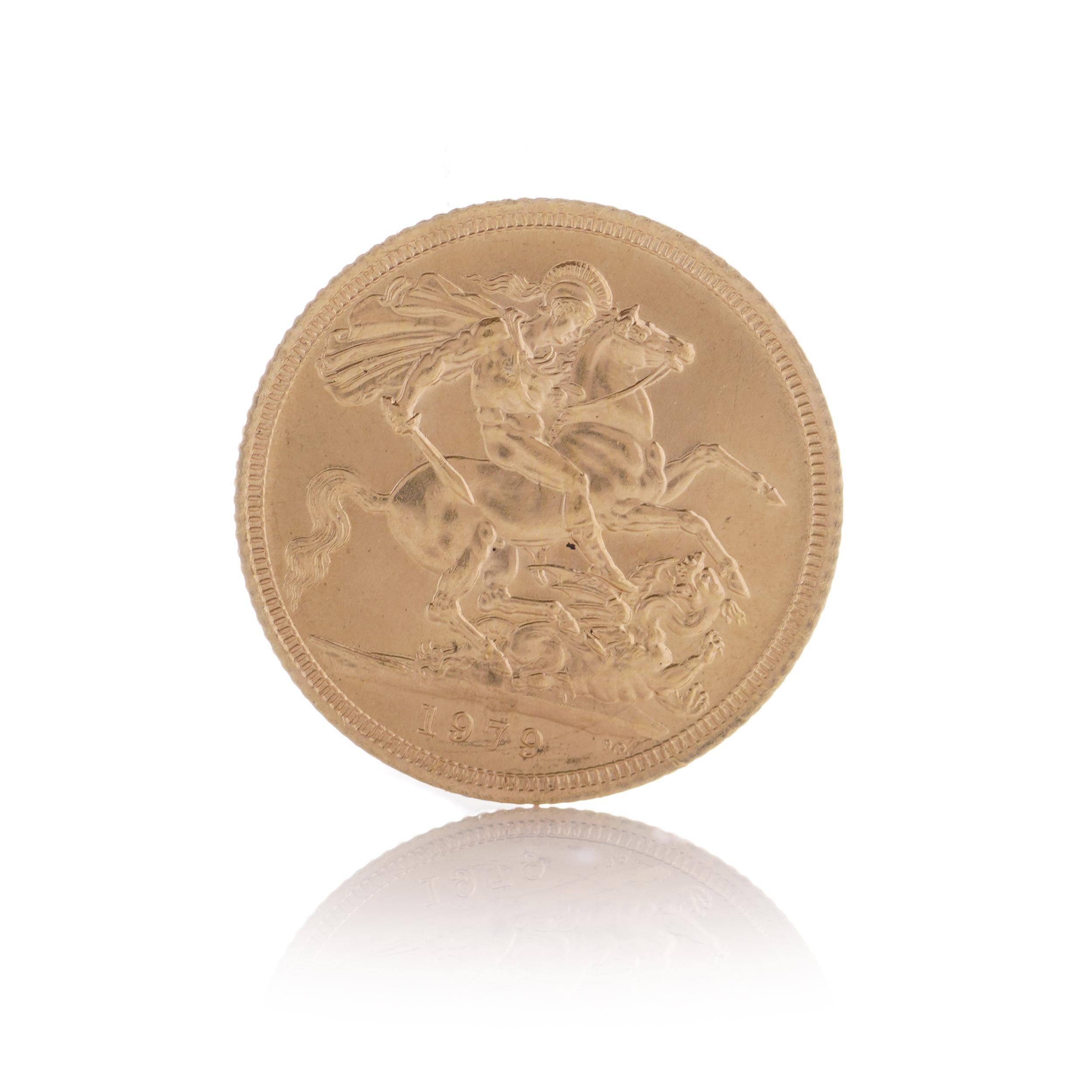 A 1979 gold Sovereign featuring Queen Elizabeth II and the George & Dragon design in extremely fine condition. Coin struck by the Royal Mint and provided in a plastic capsule.

Manufacturer: Royal Mint

Weight (grams): 7.98

Pure gold content