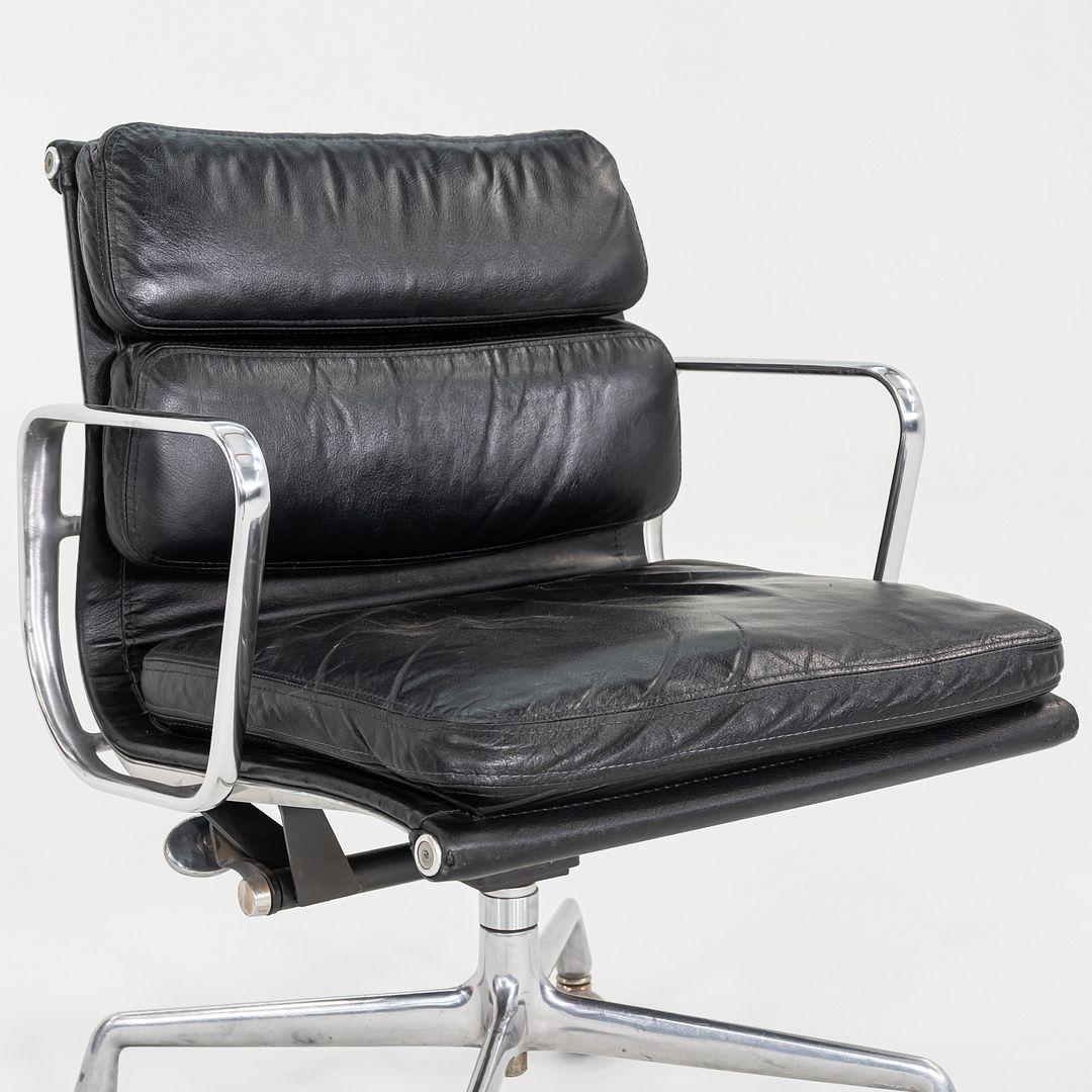 1979 Herman Miller Eames Soft Pad Management-Schreibtischstuhl aus schwarzem Leder (Aluminium) im Angebot