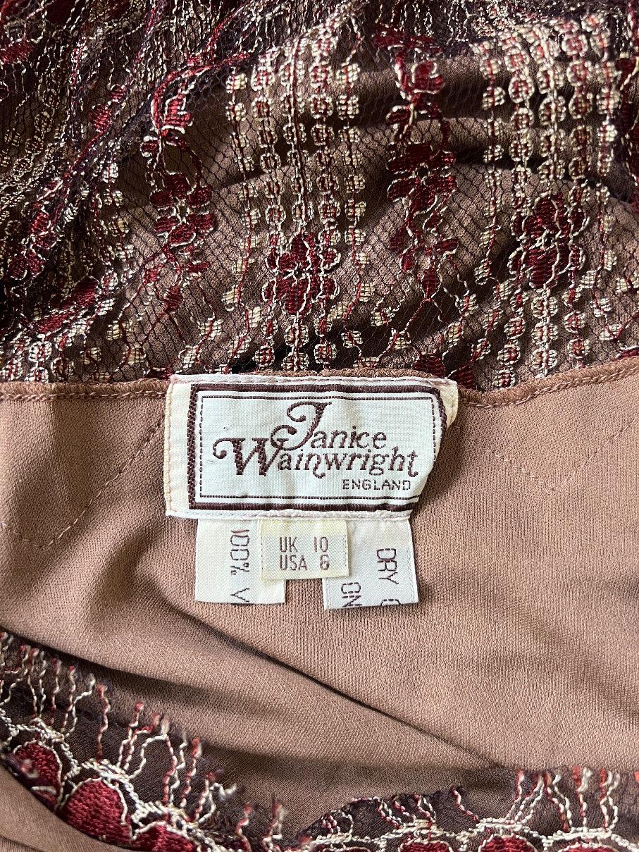 Donna 1979 Runway Documented Janice Wainwright - Top a tunica di pizzo in vendita