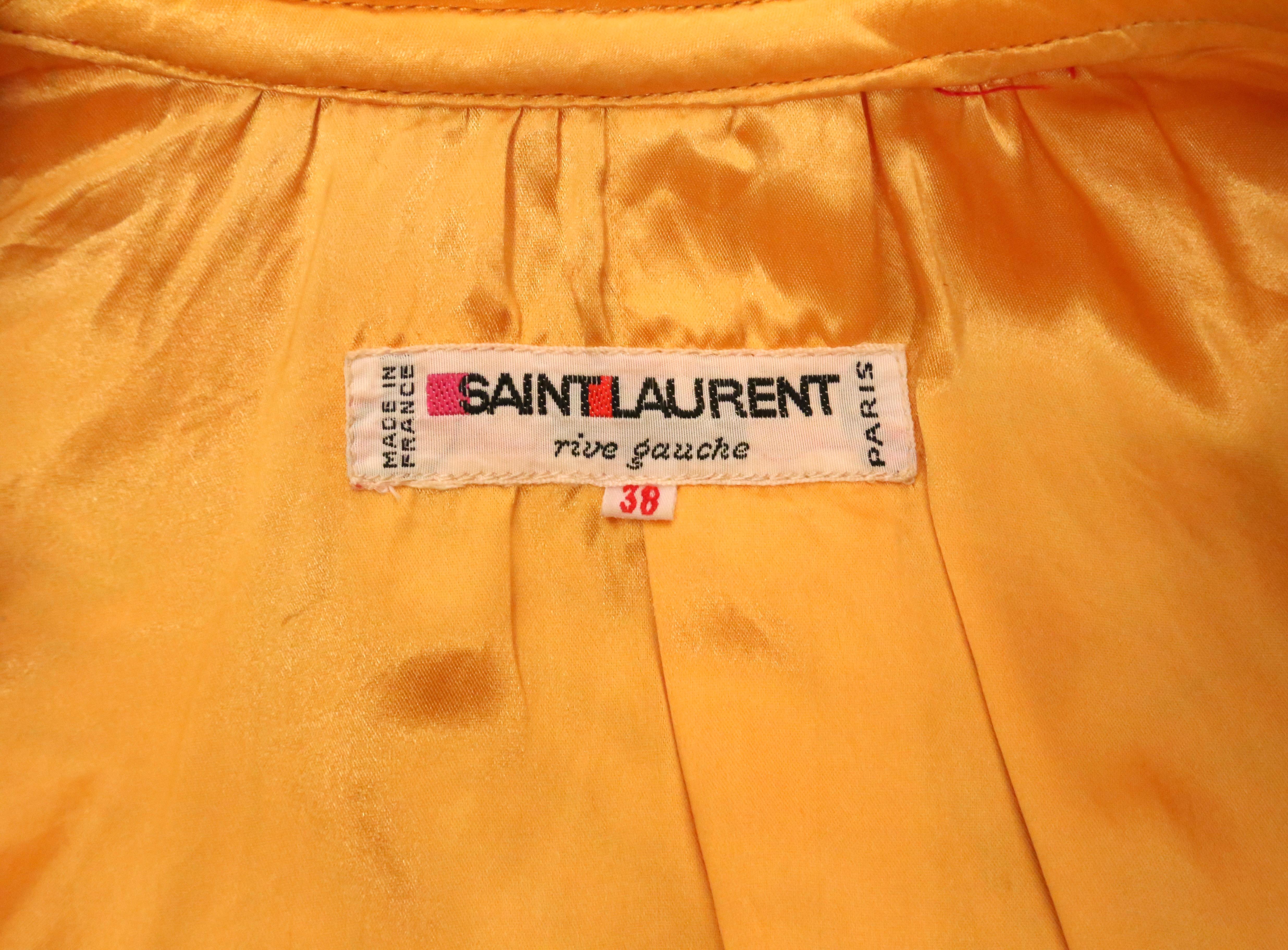 1979 SAINT LAURENT red satin RUNWAY jacket with seashell embroidery en vente 7