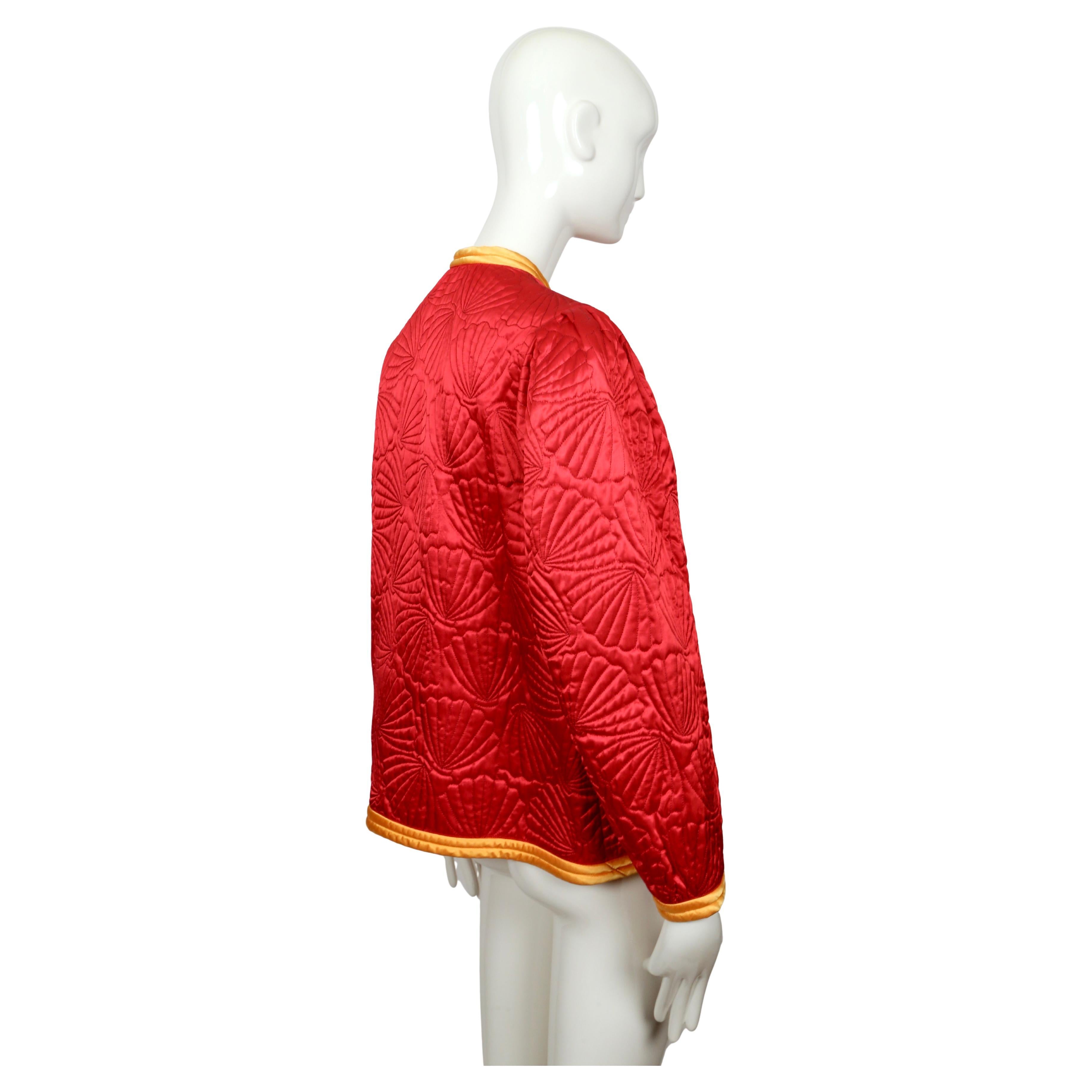 1979 SAINT LAURENT red satin RUNWAY jacket with seashell embroidery Bon état - En vente à San Fransisco, CA