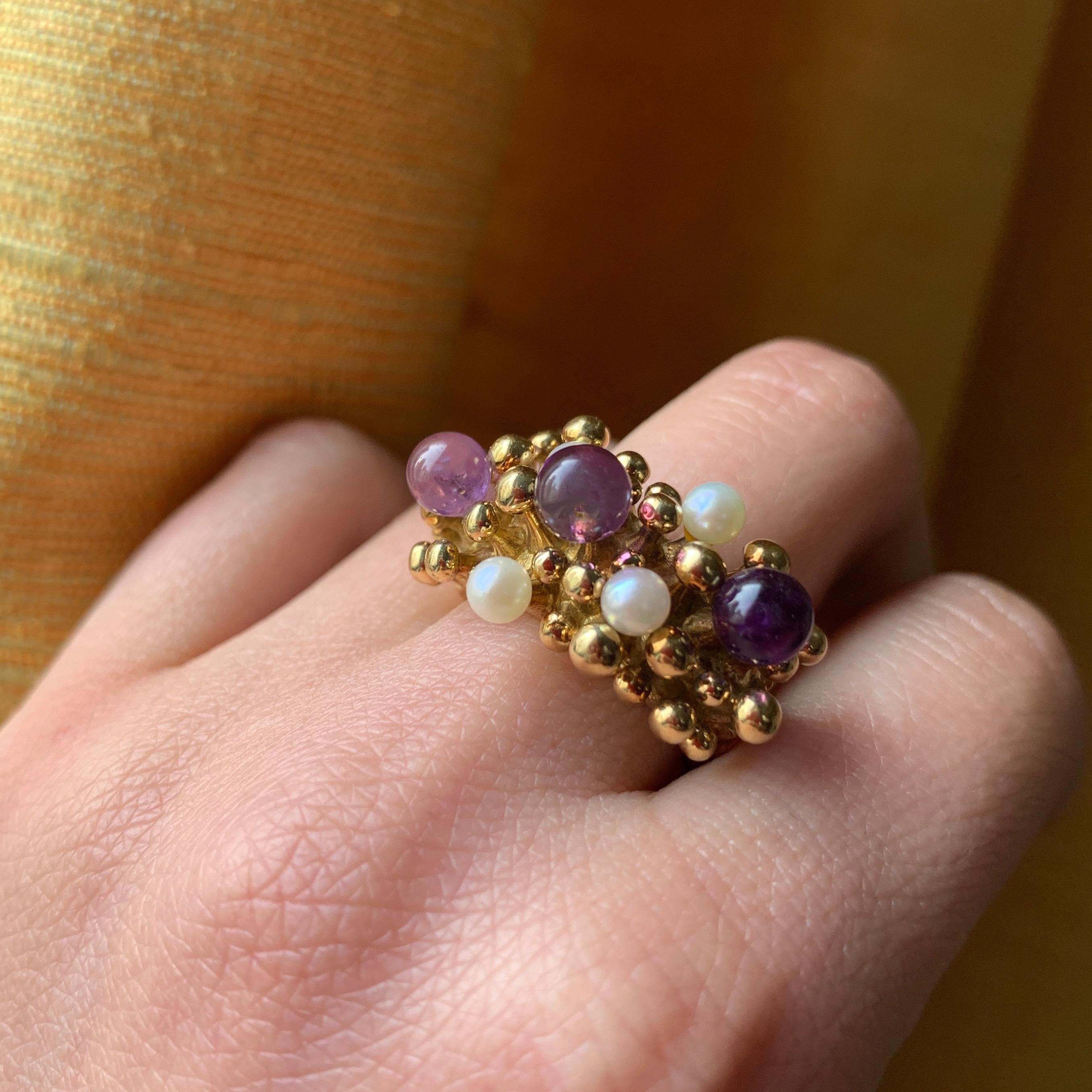 1979 Stuart Devlin Amethyst, Pearl and Gold Ring In Excellent Condition In New York, NY