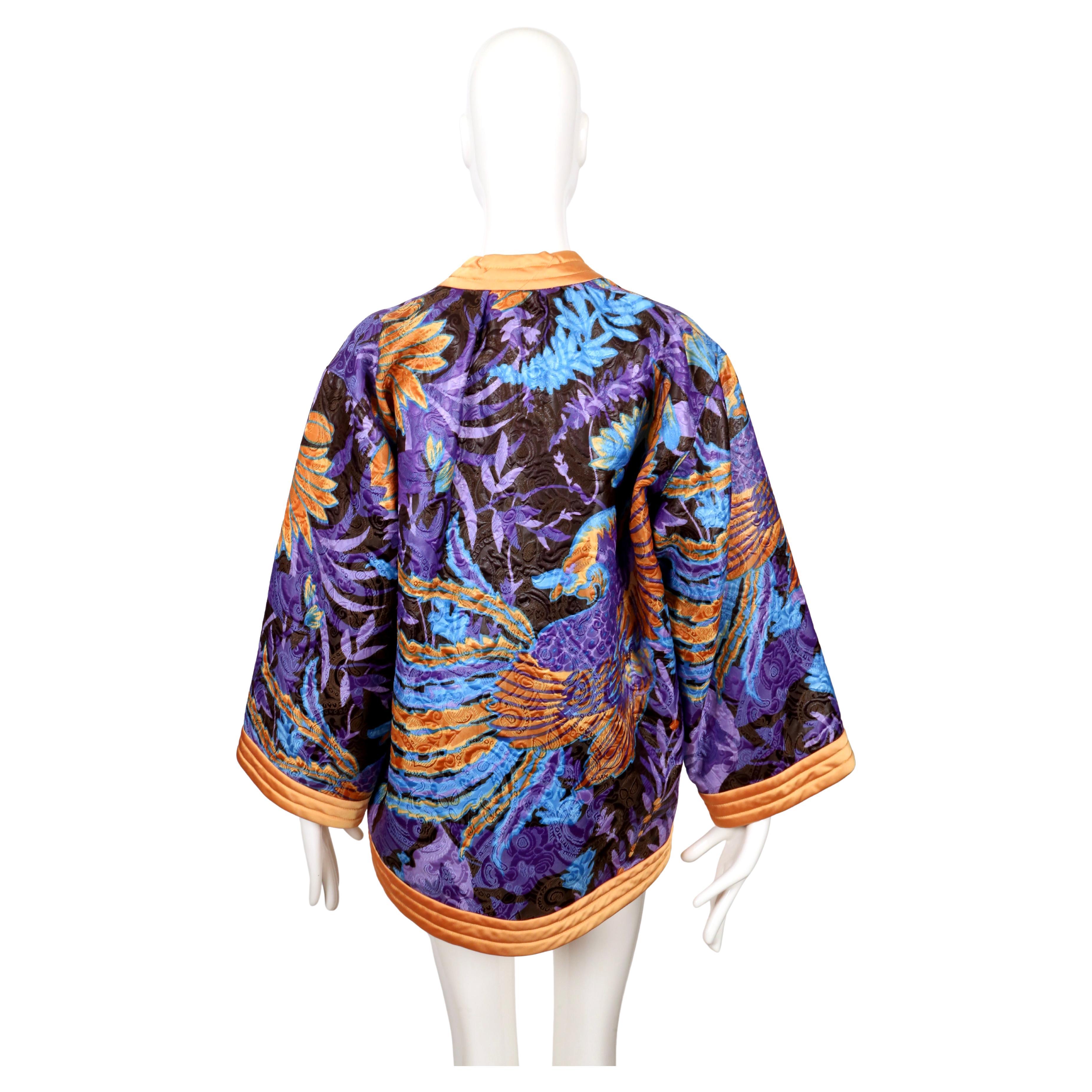 Veste kimono en satin noir avec broderie asiatique YVES SAINT LAURENT, 1979 en vente 5