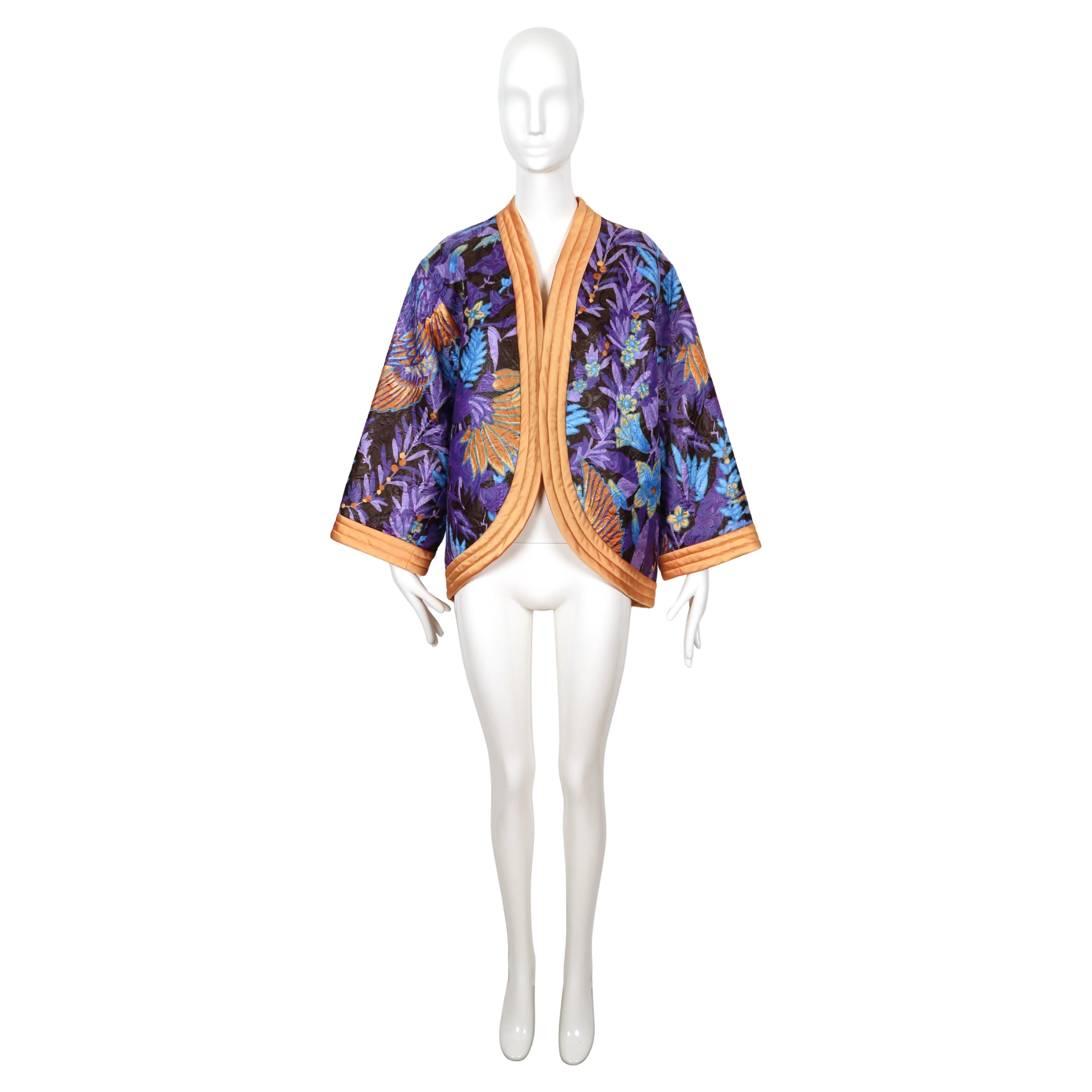 Beige Veste kimono en satin noir avec broderie asiatique YVES SAINT LAURENT, 1979 en vente