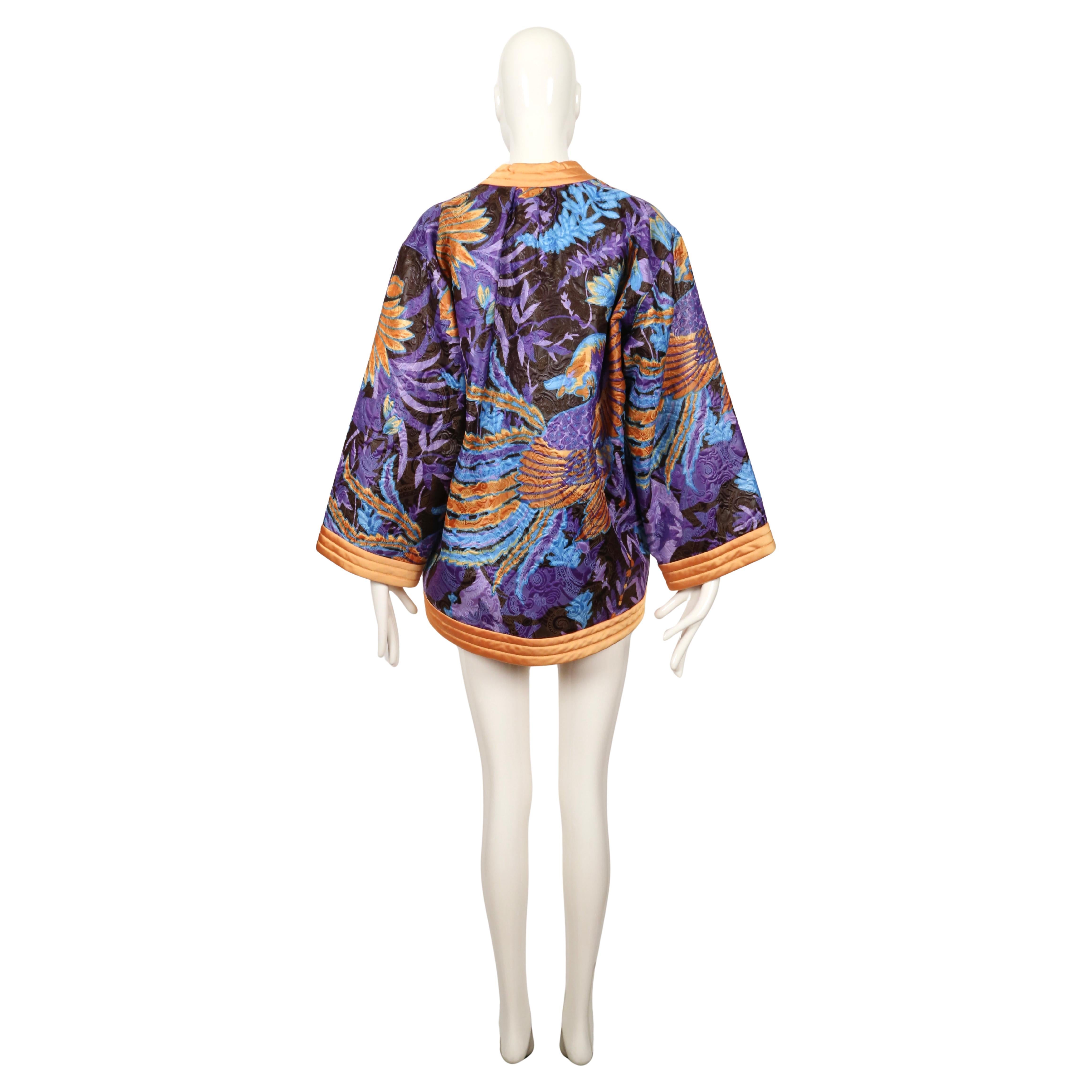 Veste kimono en satin noir avec broderie asiatique YVES SAINT LAURENT, 1979 en vente 4