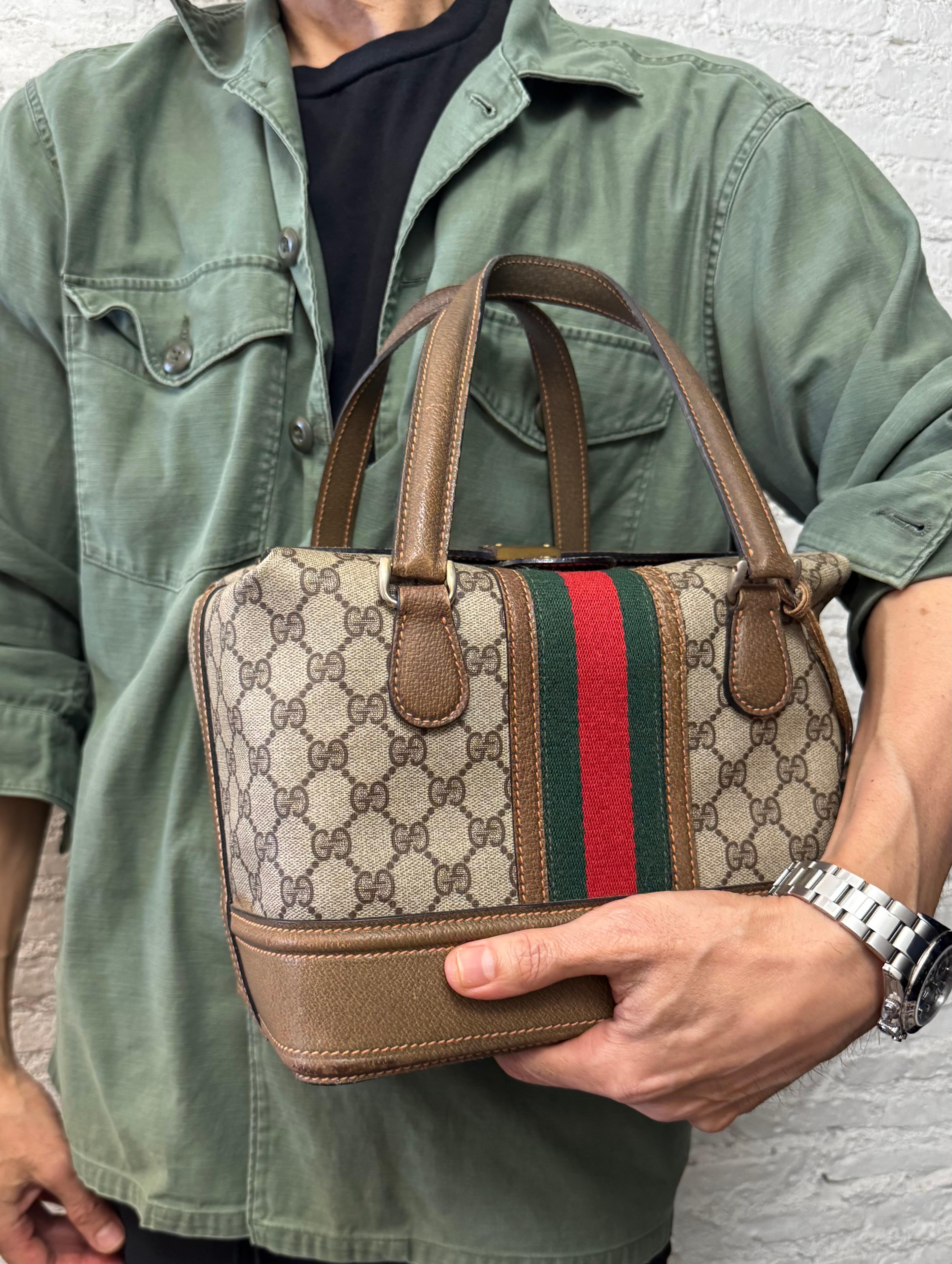 1979s  Vintage GUCCI Web Monogram Canvas Vanity Hand Bag Brown Small In Fair Condition For Sale In Bangkok, TH