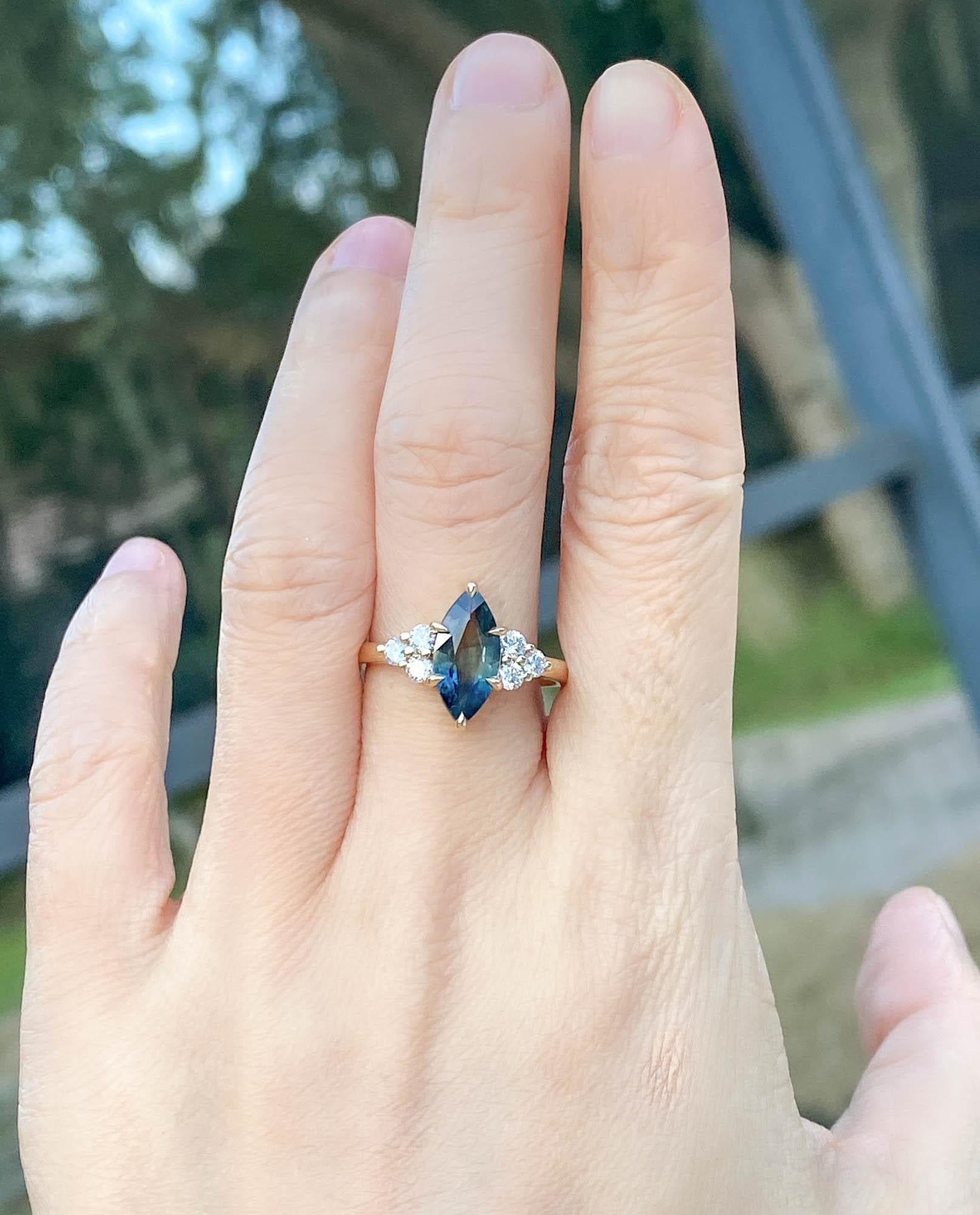1.97 Karat Marquise Blau Grün Saphir 14 Karat Gelbgold Ring AD1844-2 2
