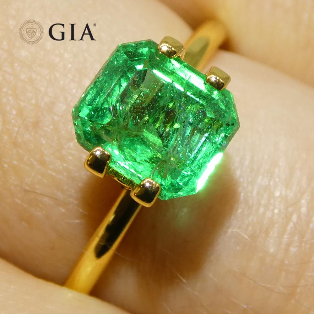 1.97ct Octagonal/Emerald Cut Green Emerald GIA Certified Zambia (F2) en vente 9