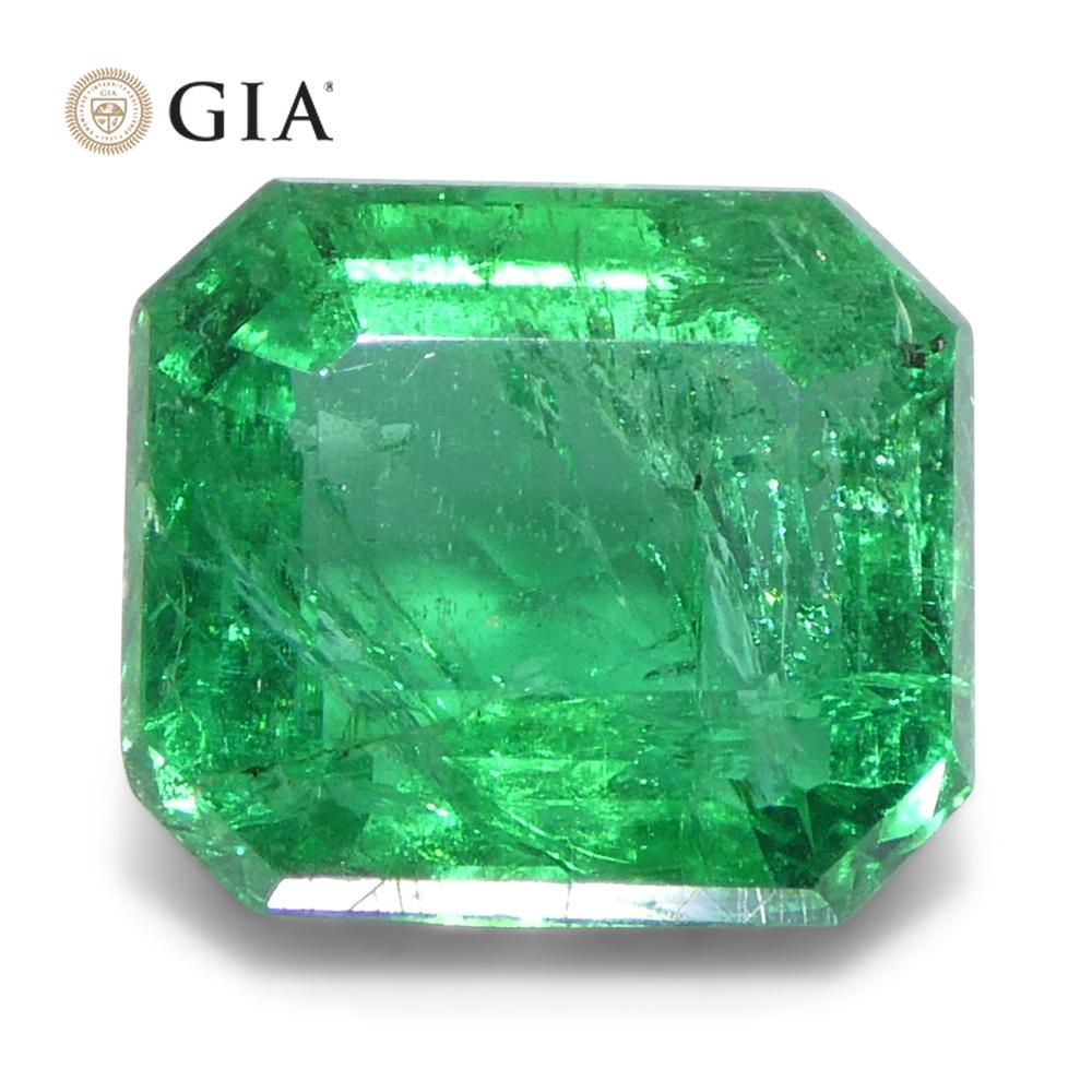 1.97ct Octagonal/Emerald Cut Green Emerald GIA Certified Zambia (F2) Neuf - En vente à Toronto, Ontario