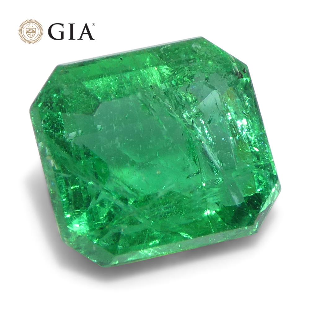 1.97ct Octagonal/Emerald Cut Green Emerald GIA Certified Zambia (F2) en vente 2