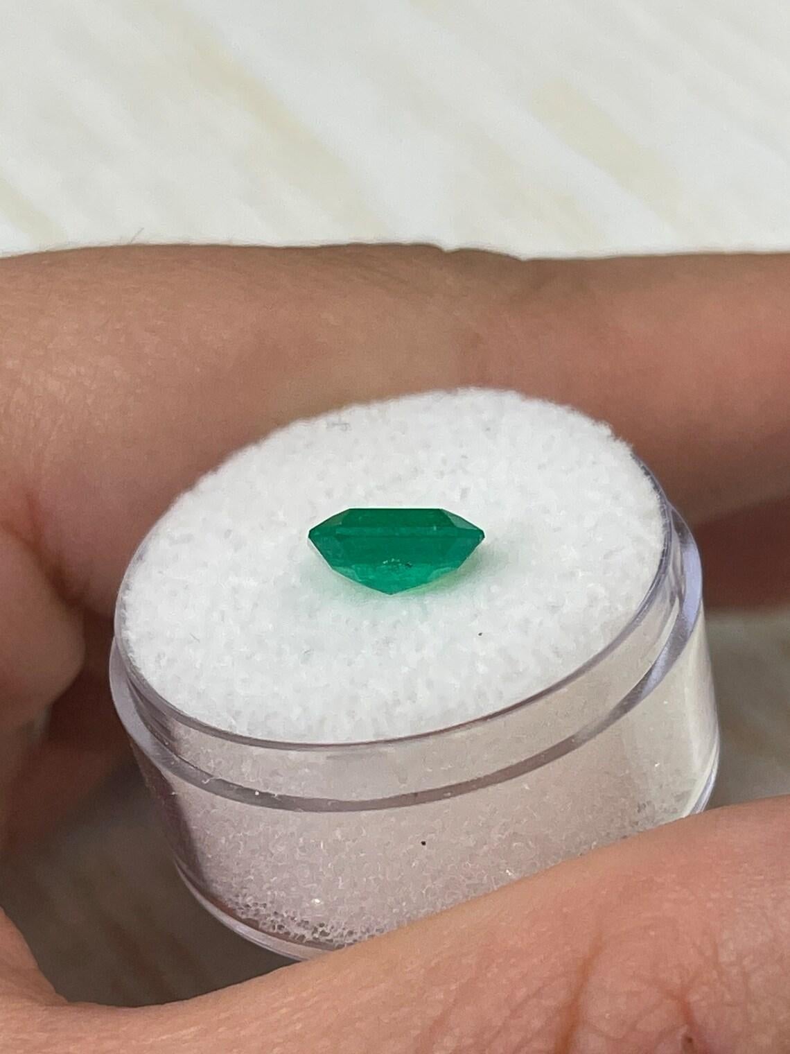 1.97ct Spready Muzo Green Colombian Emerald 8.5x8.5mm Asscher Cut May Birthstone For Sale 1