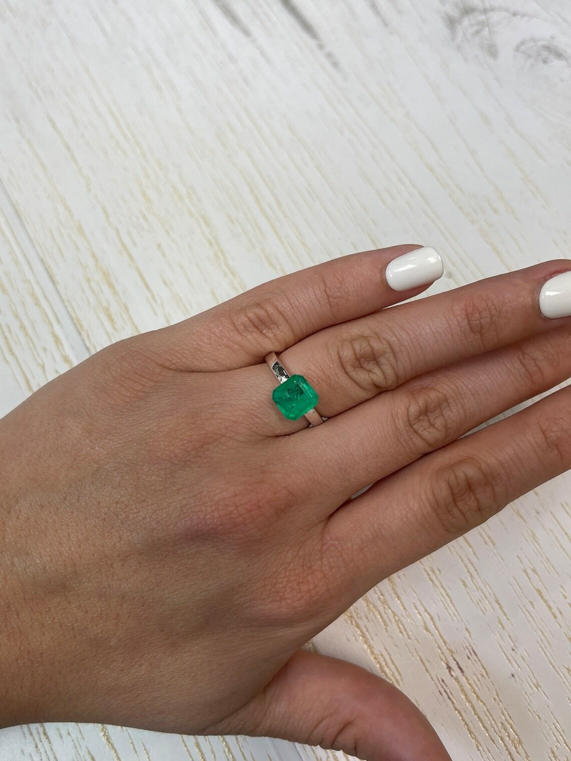 1.97ct Spready Muzo Green Colombian Emerald 8.5x8.5mm Asscher Cut May Birthstone For Sale 3