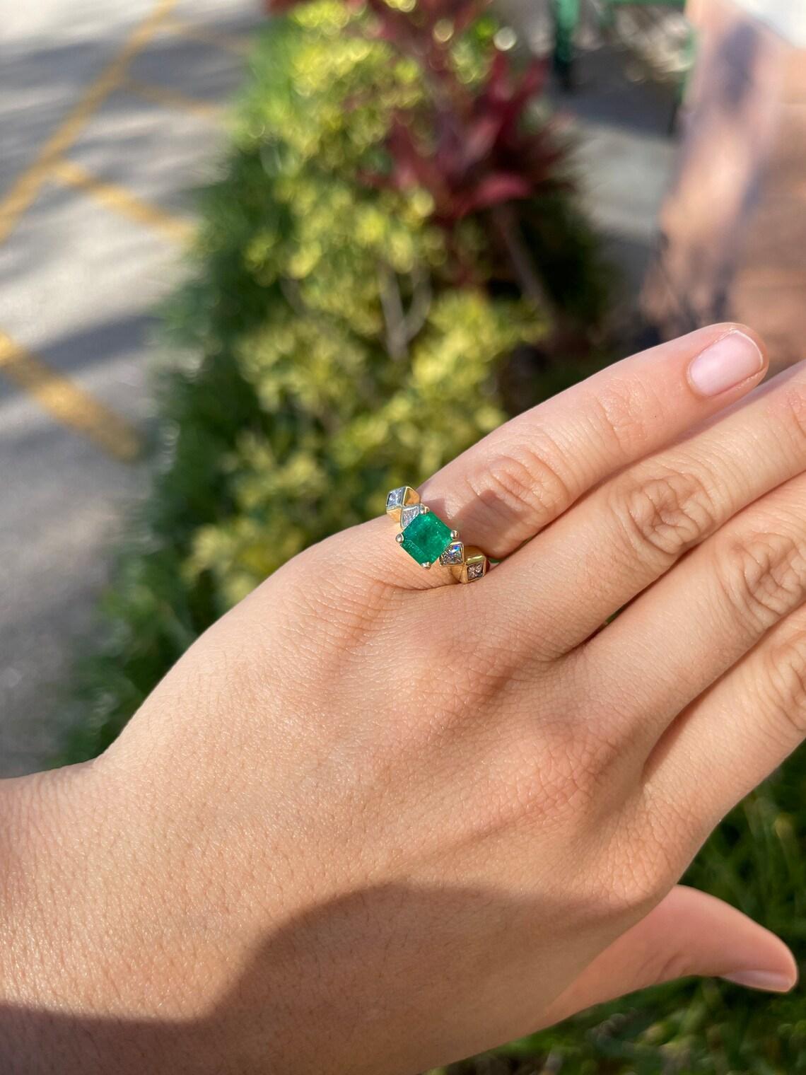 emerald anniversary ring manufacturers