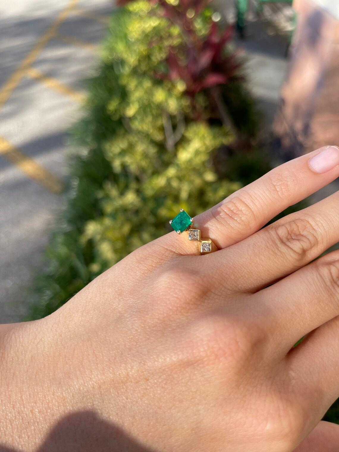 emerald anniversary rings