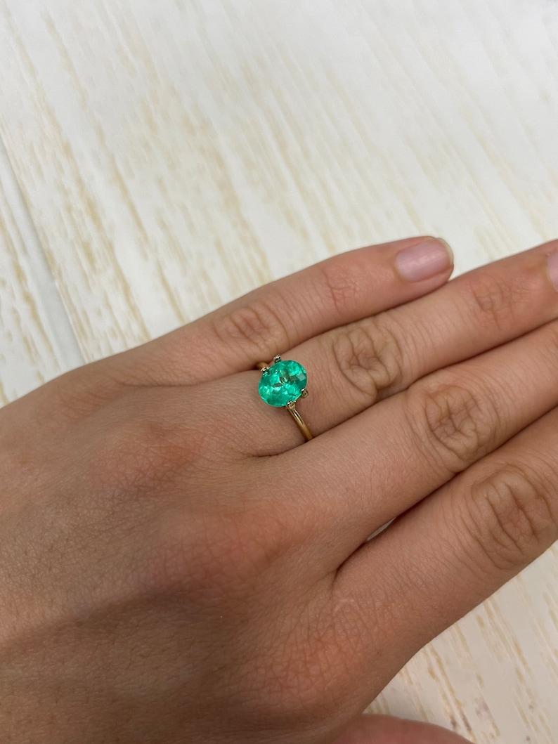 1,98 Karat 9x7 hellgrüner kolumbianischer Smaragd - Ovalschliff Mai-Geburtsstein Edelstein im Angebot 2