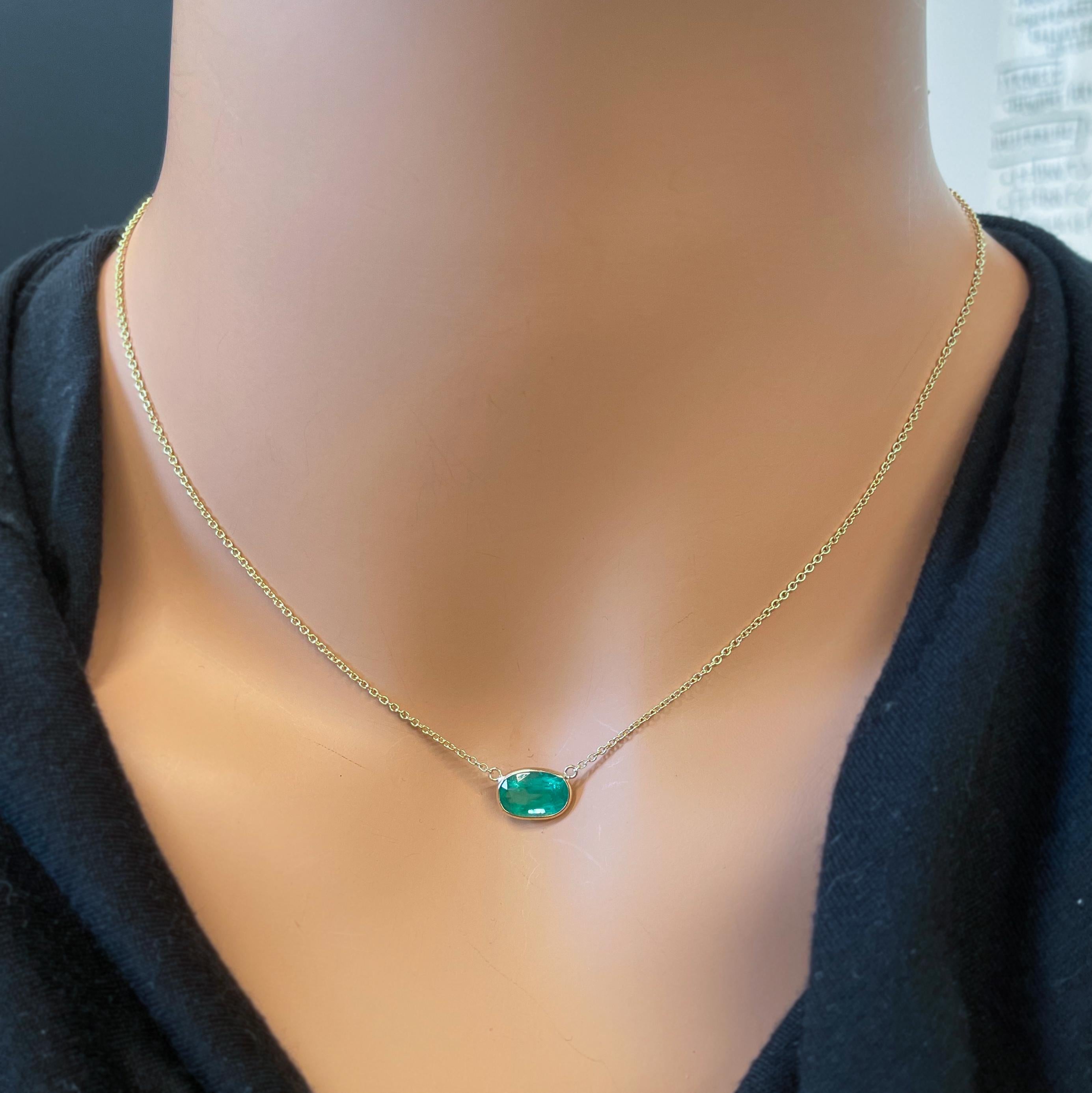 Contemporary 1.98 Carat Green Emerald Oval Cut Fashion Necklaces In 14K Yellow Gold For Sale