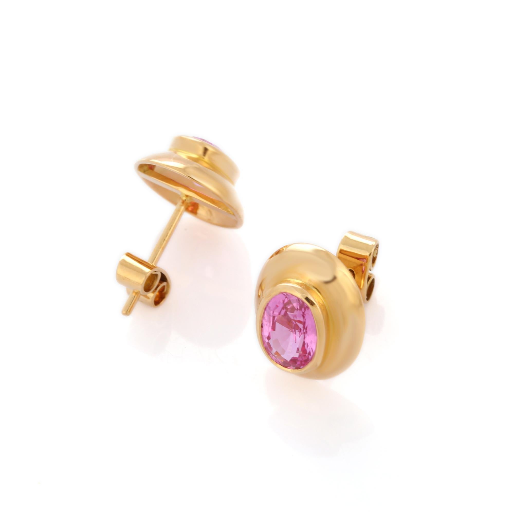 Art Deco 1.98 Carat Oval Cut Pink Sapphire Stud Earrings in 18K Yellow Gold For Sale