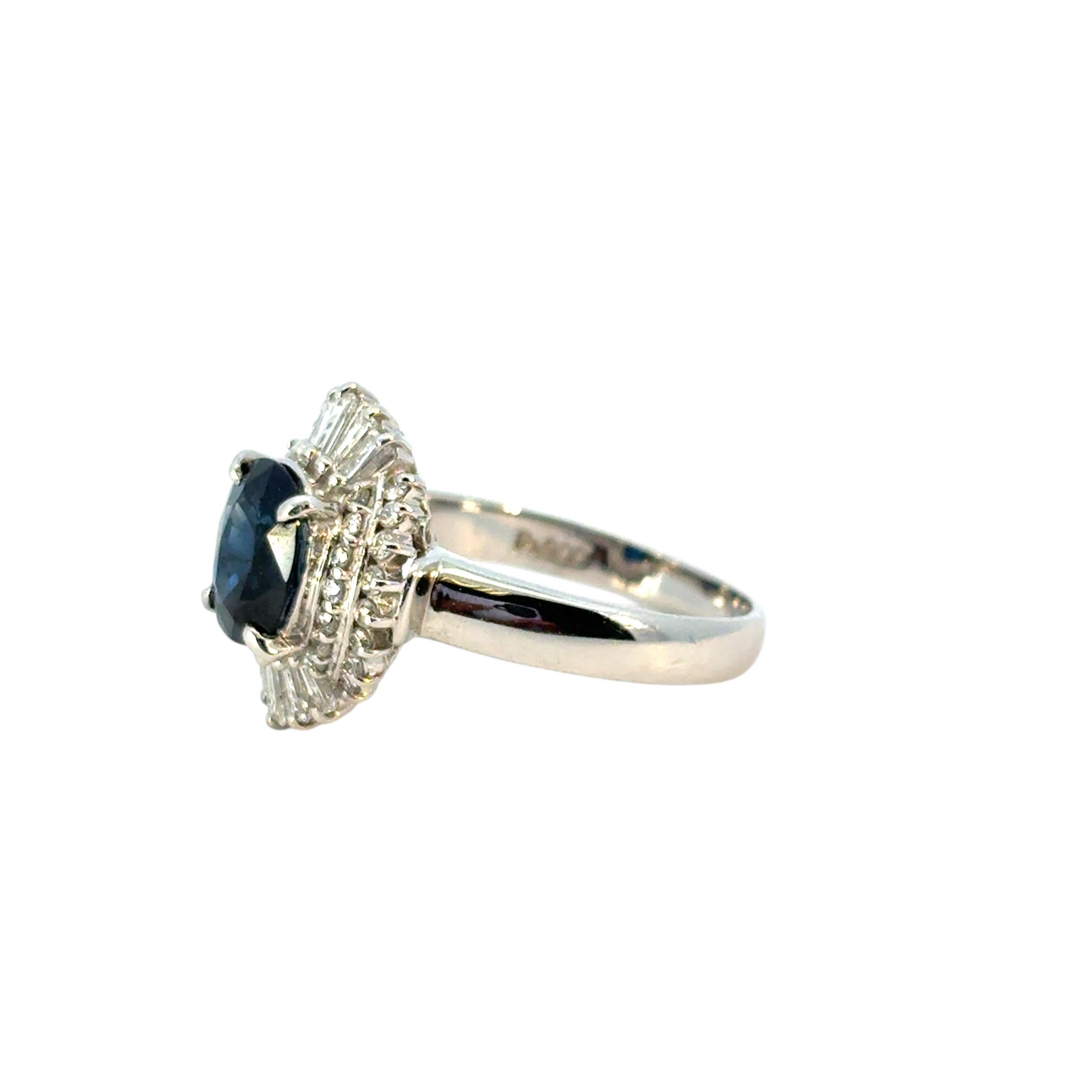Bague cocktail en platine avec diamant central en saphir ovale de 1.98 carat, en stock en vente 12