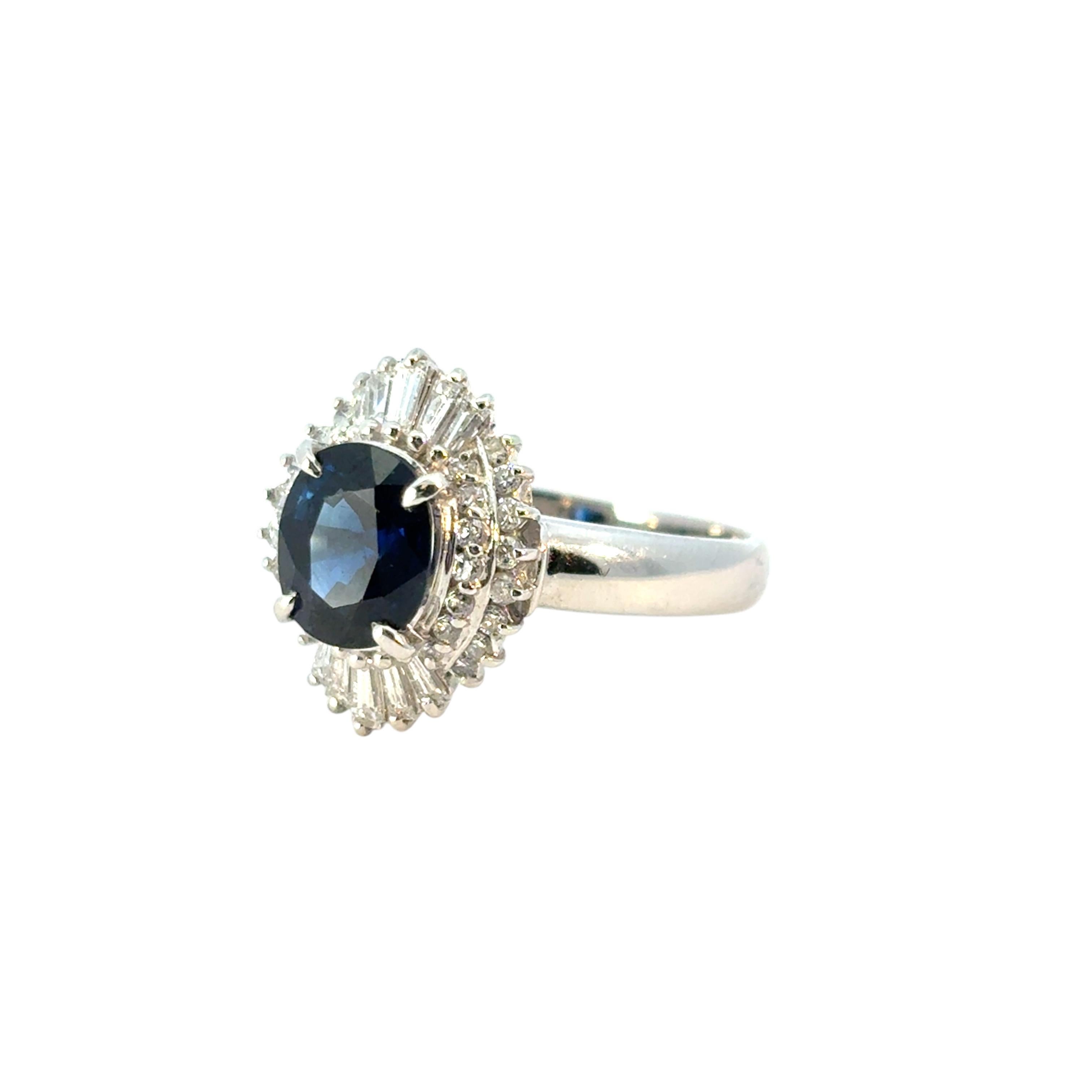 Bague cocktail en platine avec diamant central en saphir ovale de 1.98 carat, en stock en vente 13