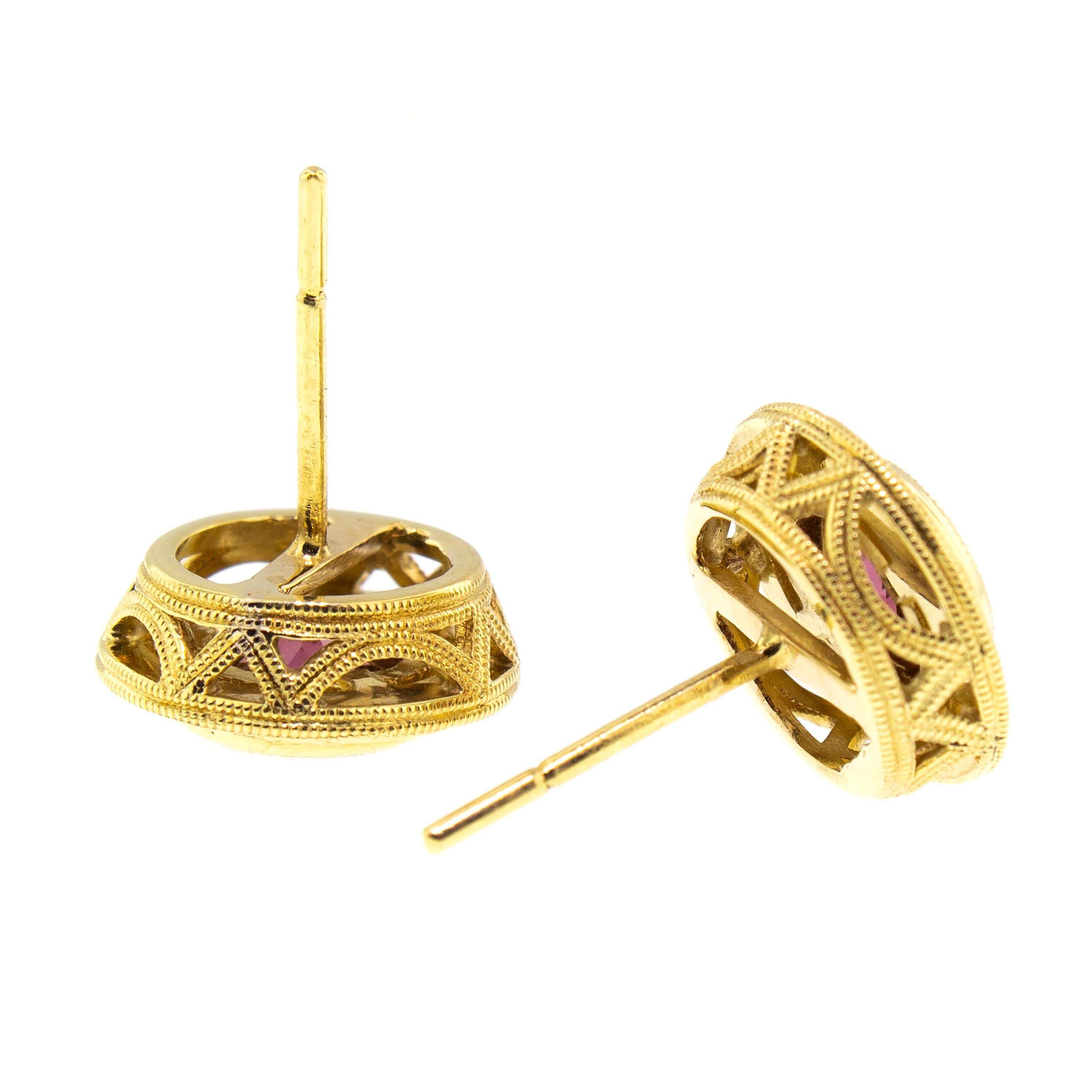 1.98 Carat Rhodolite Garnet in 18 Karat Gold Hand Engraved Earrings, Made in USA For Sale 1